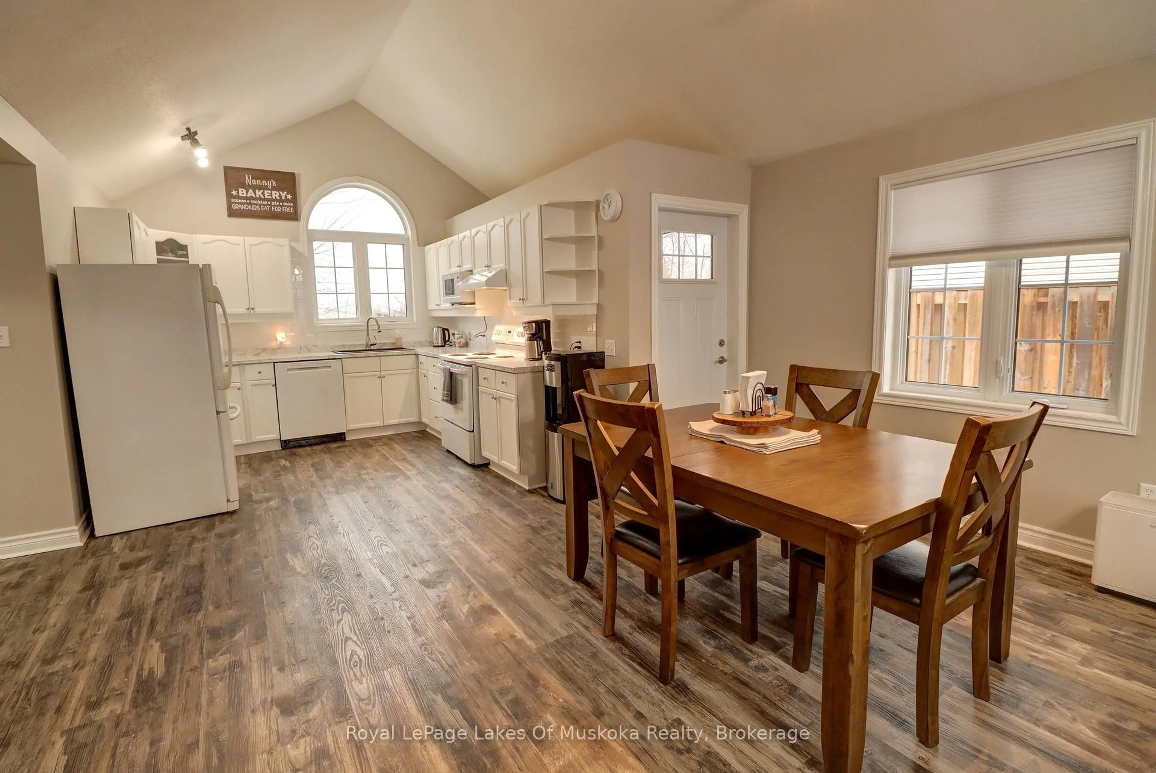 Open concept kitchen, unknown for 30 Shaw Cres, Huntsville Ontario P1H 1T7