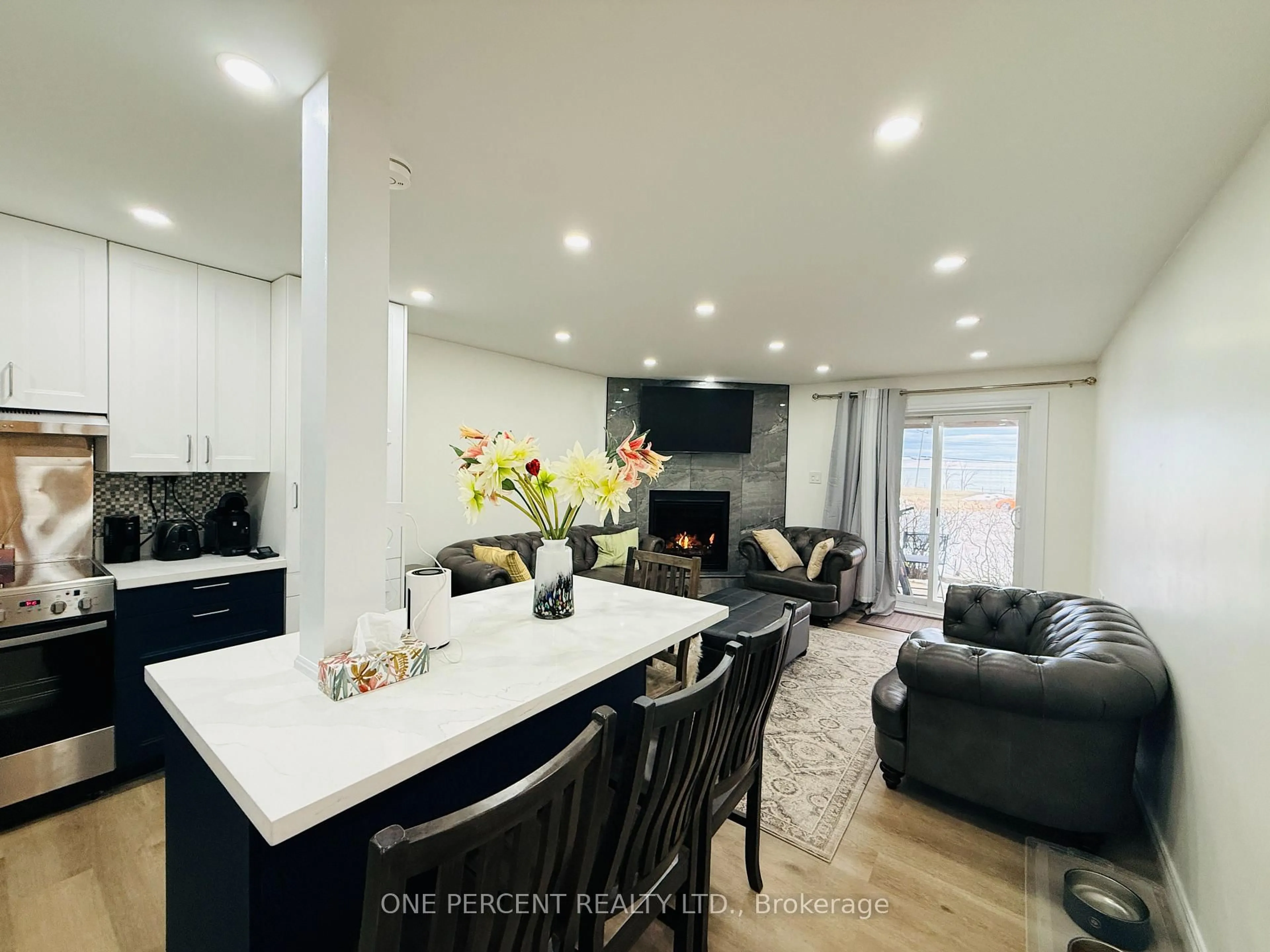 Open concept kitchen, unknown for 209472 Highway 26 Highway #31, Blue Mountains Ontario L9Y 0V3