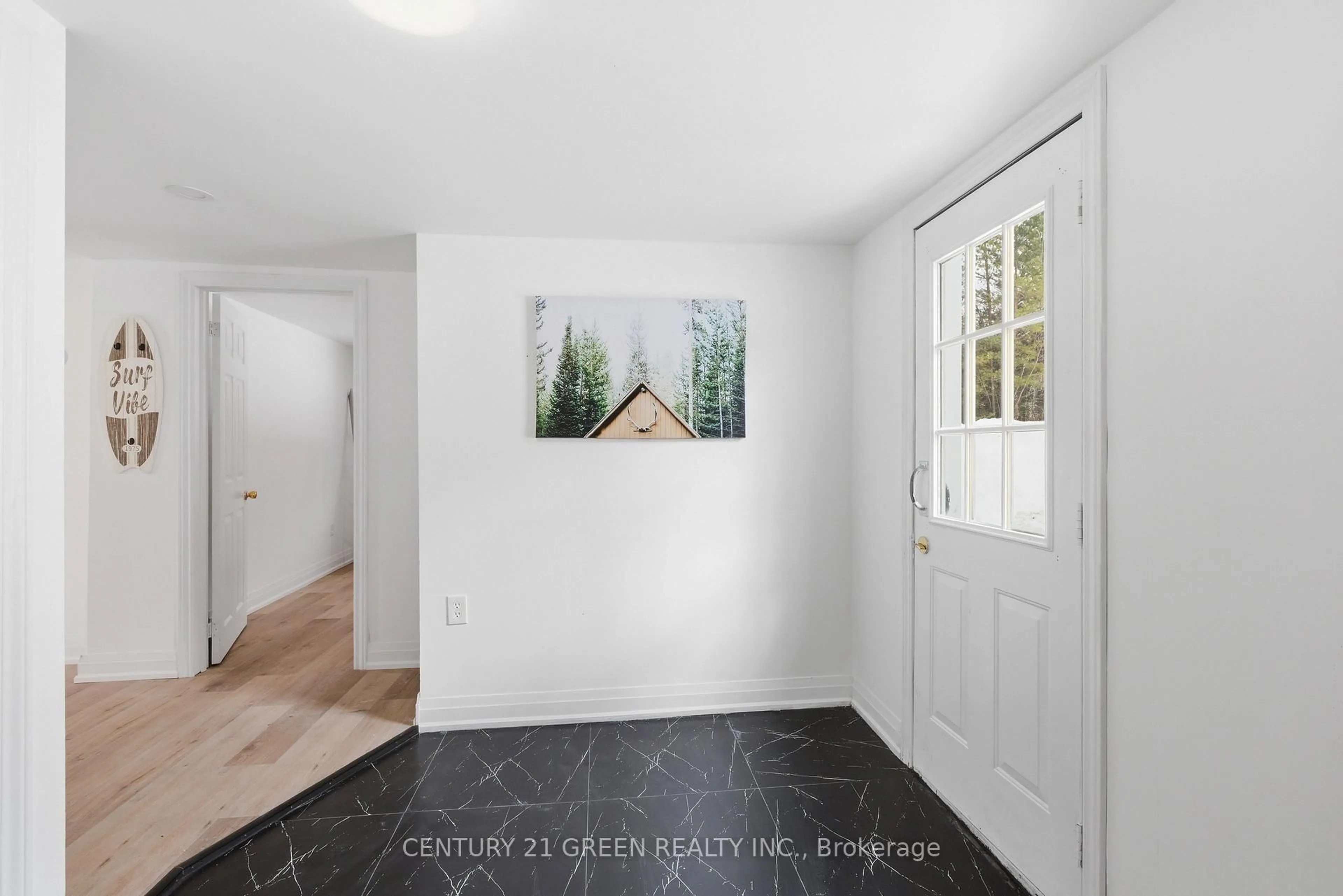 Indoor entryway for 135 Village St, Bancroft Ontario K0L 1C0