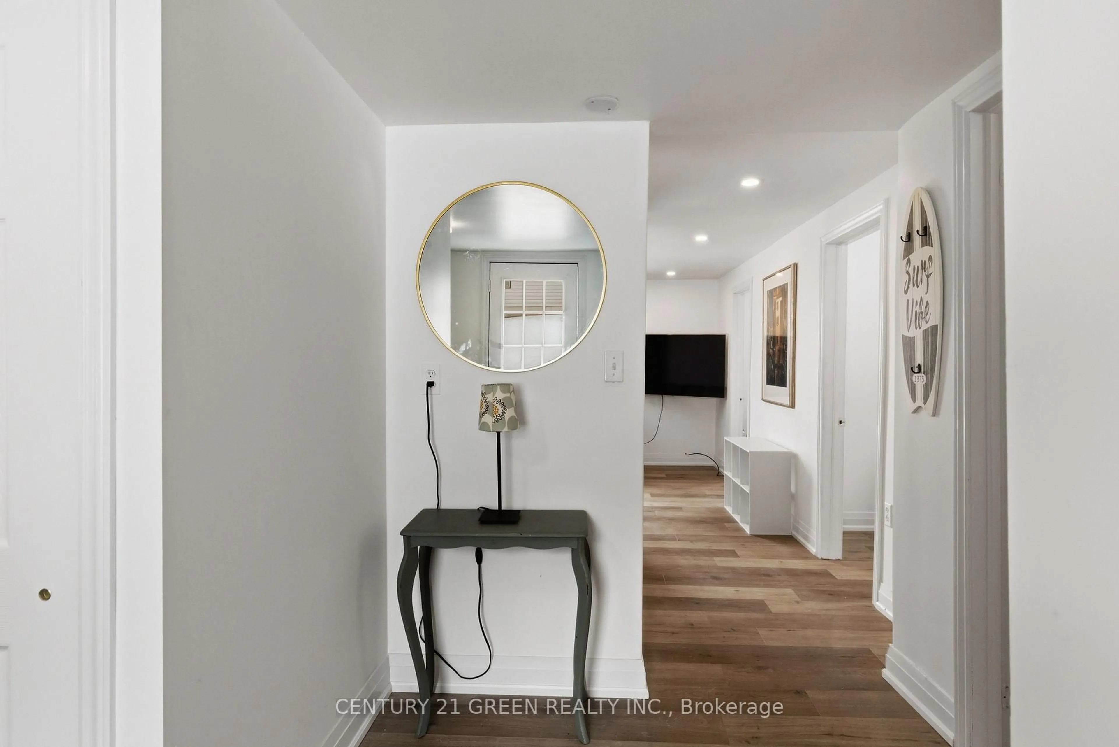 Indoor entryway for 135 Village St, Bancroft Ontario K0L 1C0