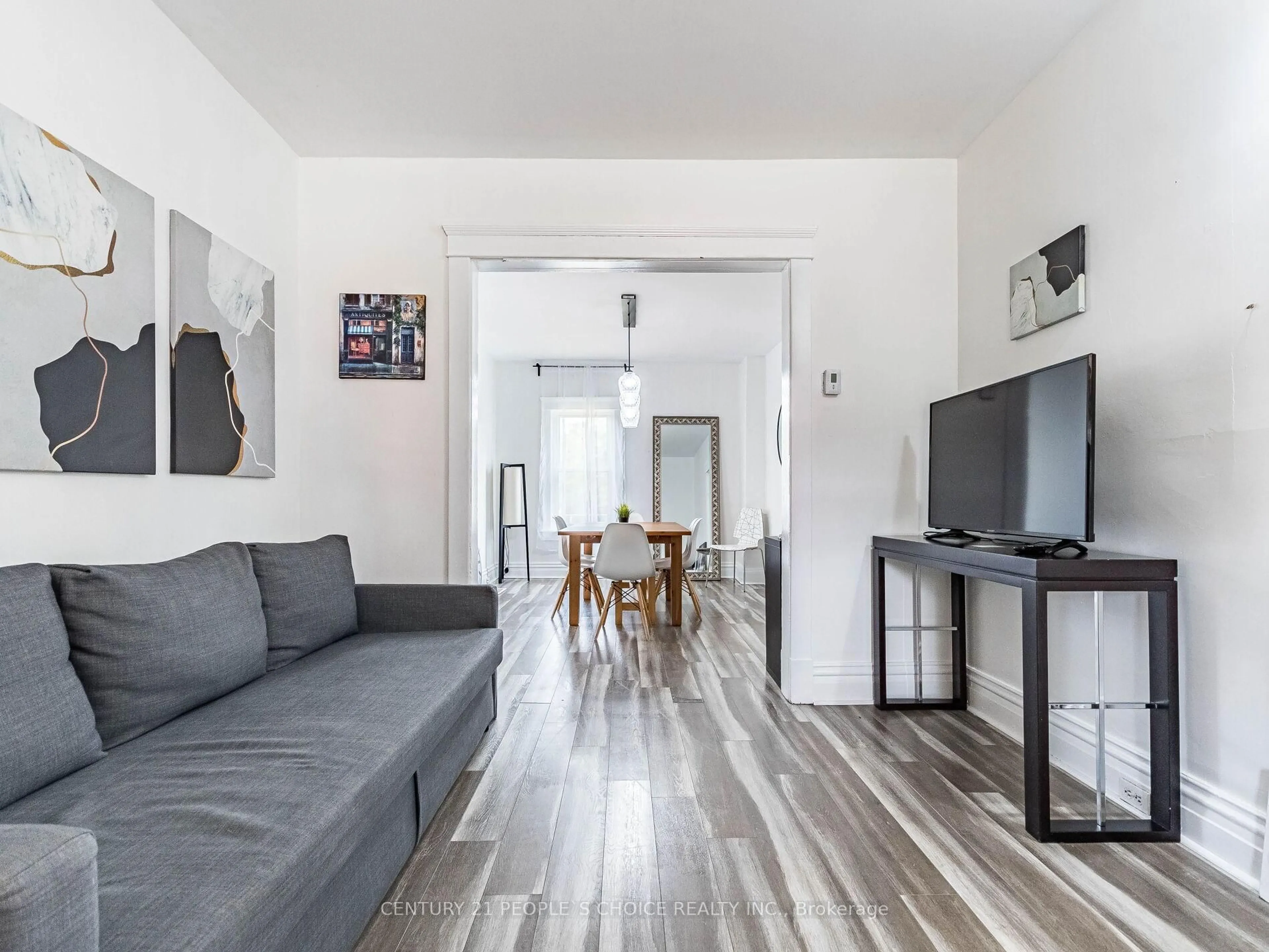 Living room with furniture, unknown for 5001 Kitchener St, Niagara Falls Ontario L2G 1A9