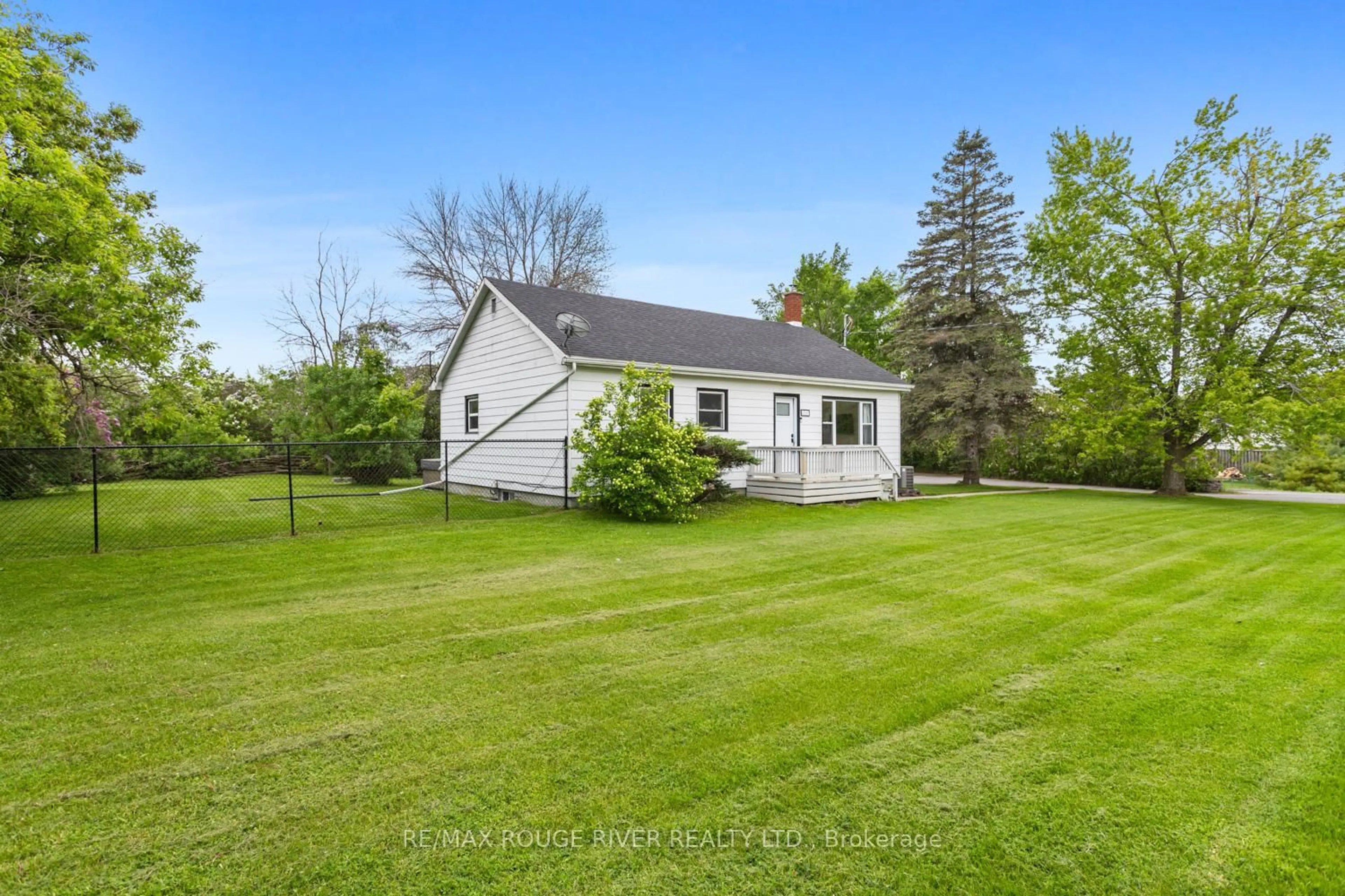 A pic from outside/outdoor area/front of a property/back of a property/a pic from drone, street for 4067 Shannonville Rd, Belleville Ontario K0K 2Y0