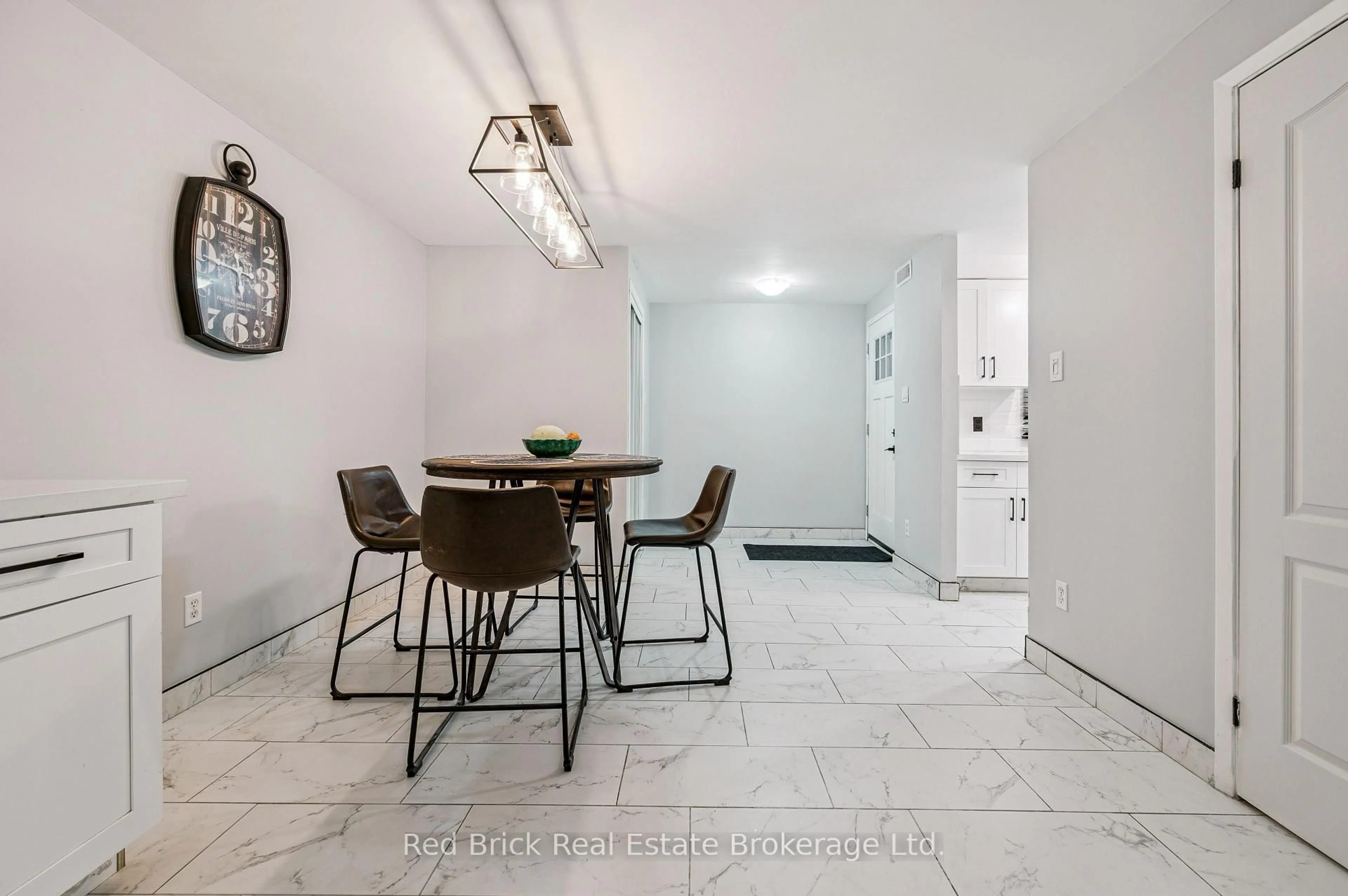 Dining room, ceramic/tile floor for 65 Glamis Rd #22, Cambridge Ontario N1R 6W4