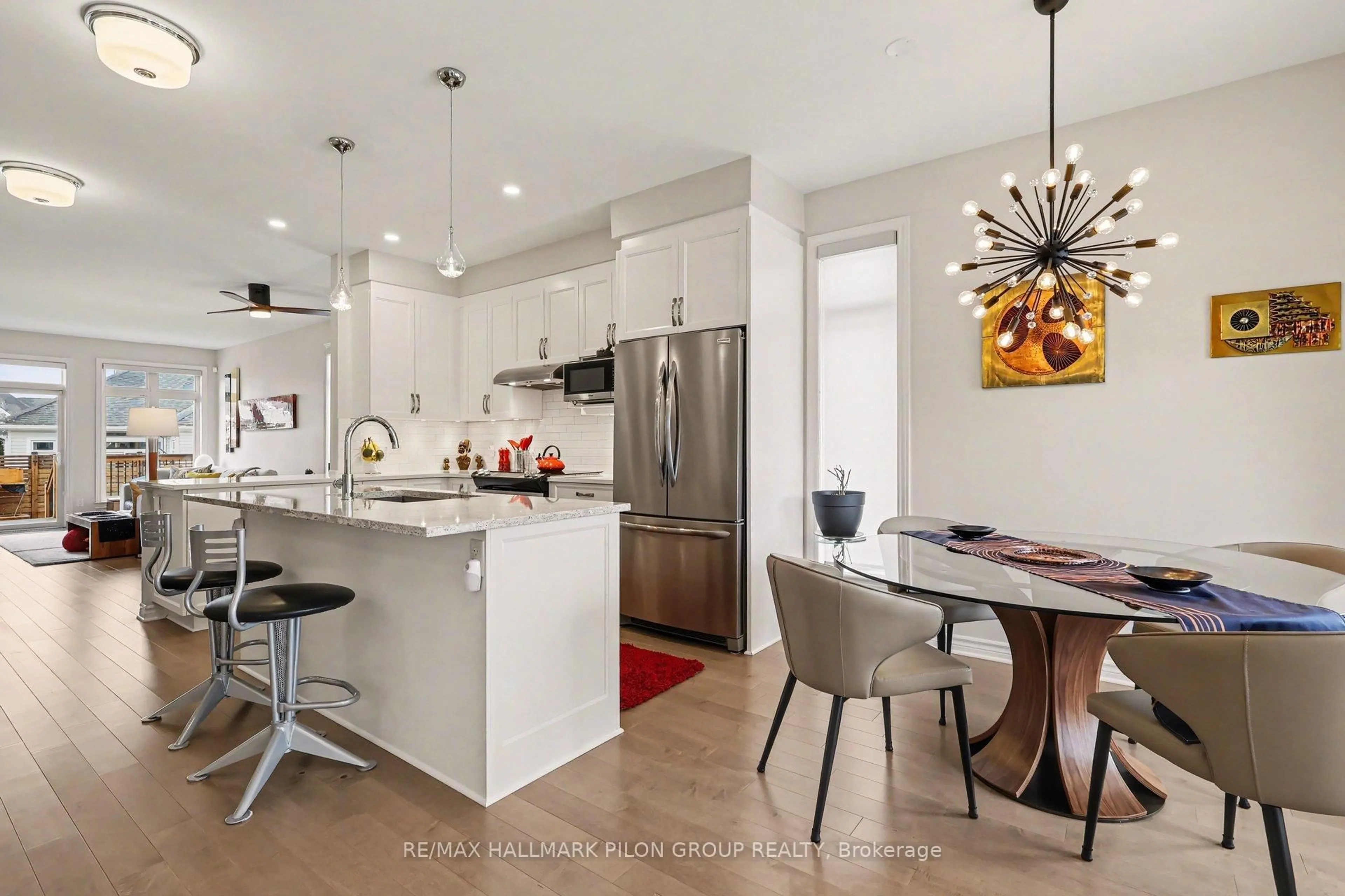 Contemporary kitchen, ceramic/tile floor for 811 Tewin Circ, Ottawa Ontario K4A 1K3