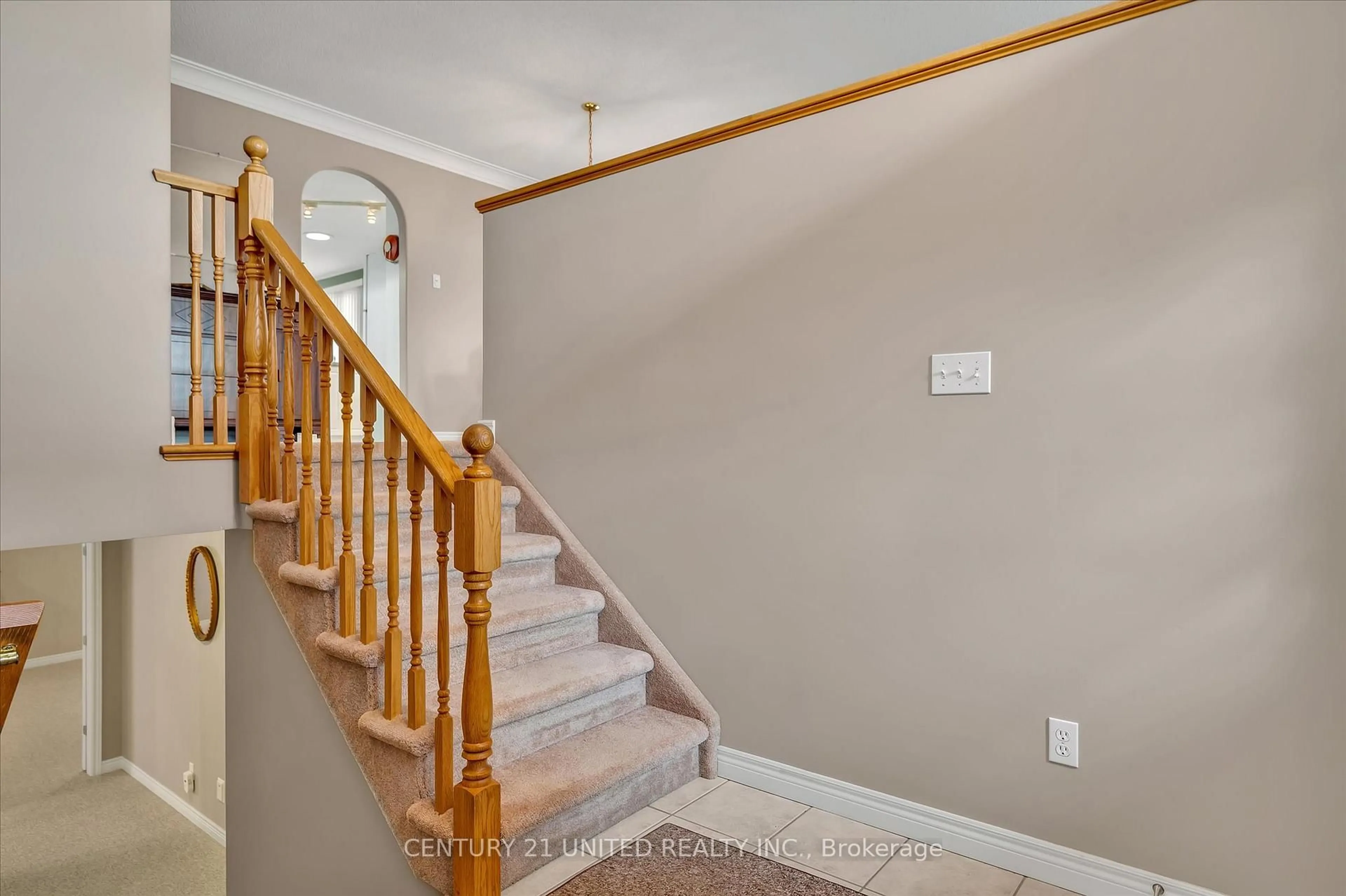 Stairs for 1329 White Cres, Peterborough Ontario K9K 2L6