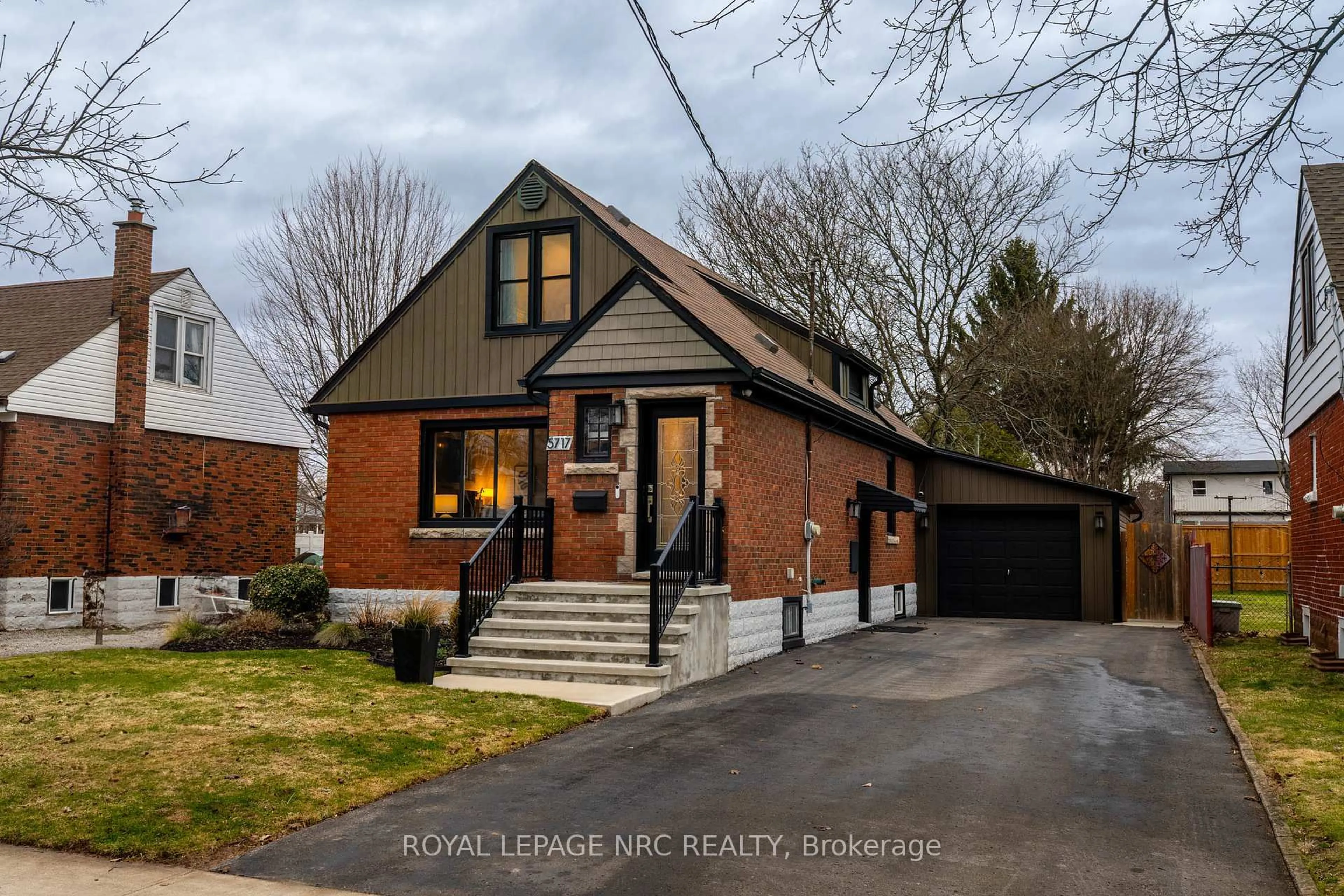 Home with brick exterior material, street for 5717 Morden Dr, Niagara Falls Ontario L2E 3C6
