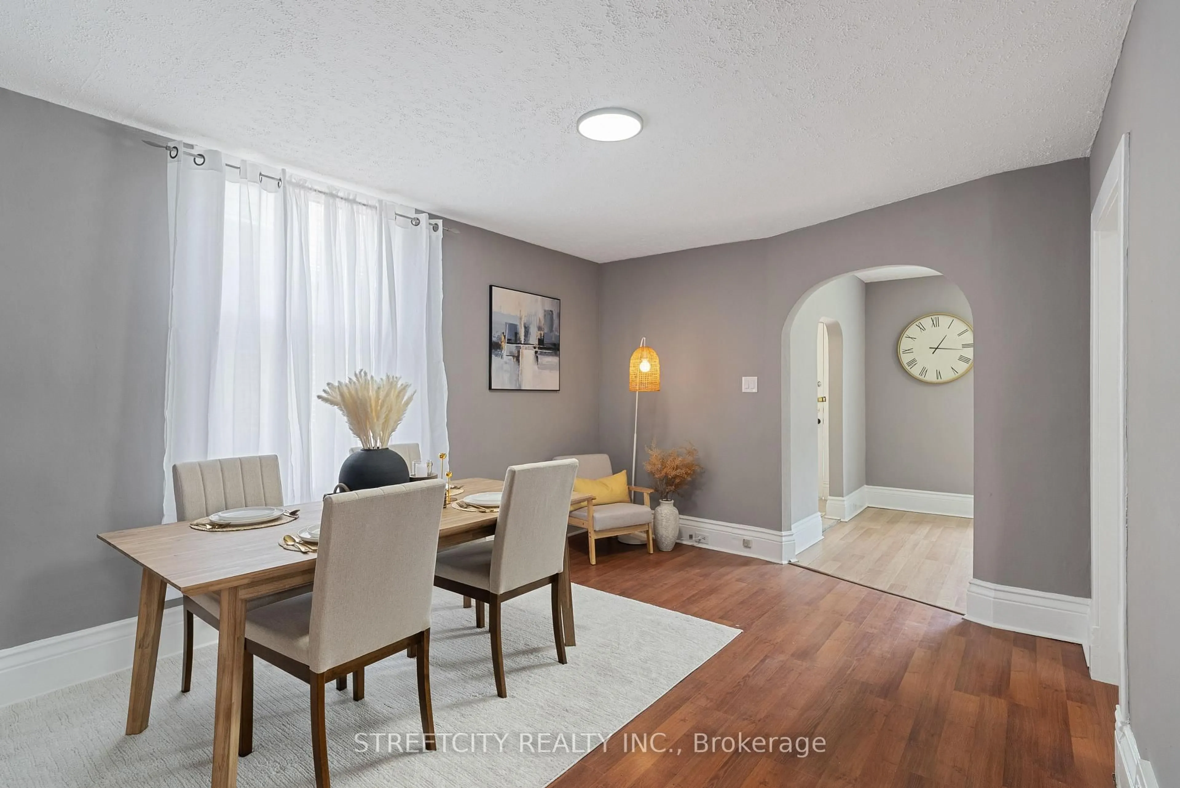 Dining room, unknown for 239 Highbury Ave, London East Ontario N5Z 2W8