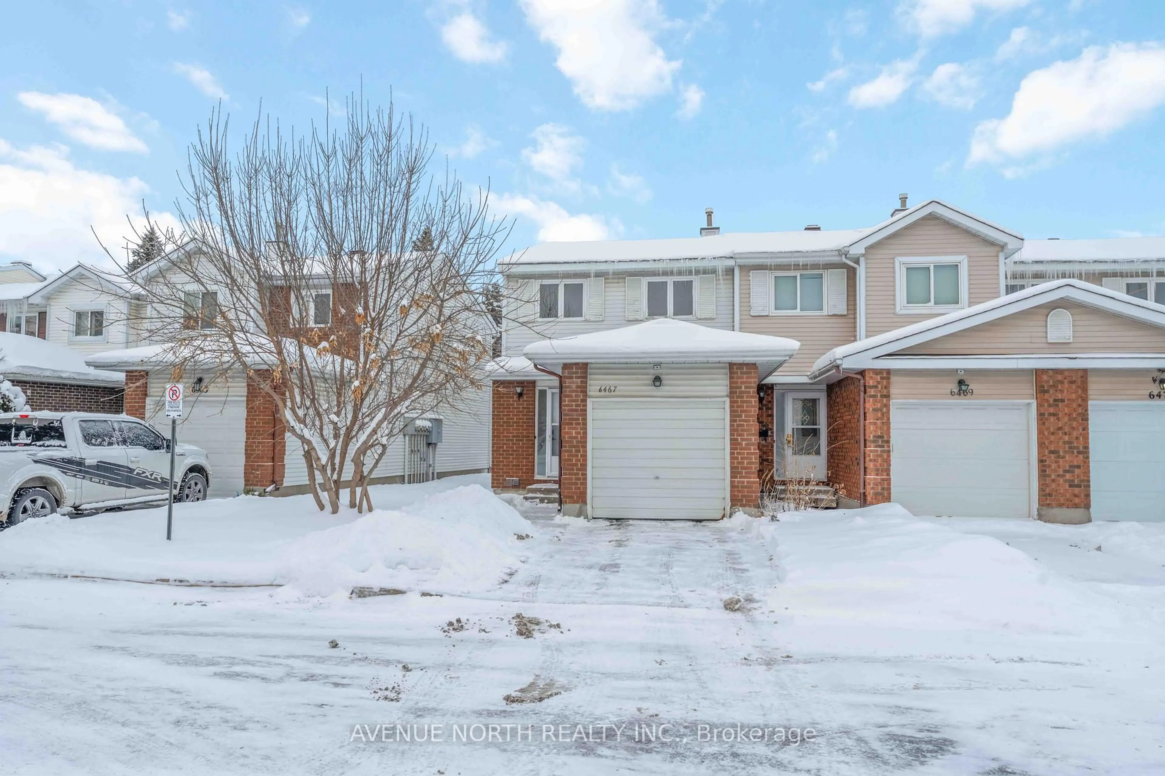 A pic from outside/outdoor area/front of a property/back of a property/a pic from drone, street for 6467 Natalie Way, Orleans Ontario K1C 4Y3