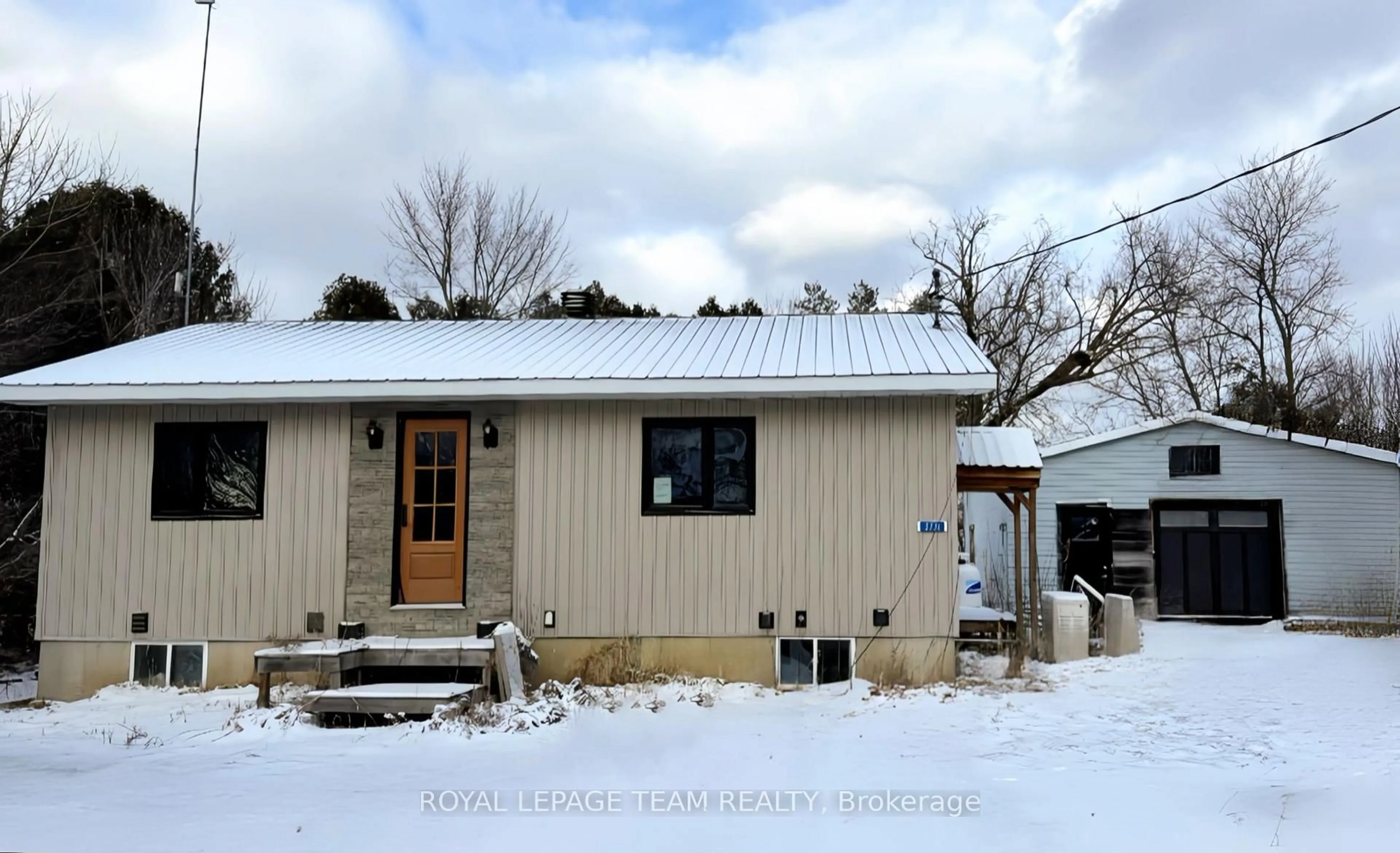 Shed for 3731 Old Orchard St, North Glengarry Ontario K0C 1B0