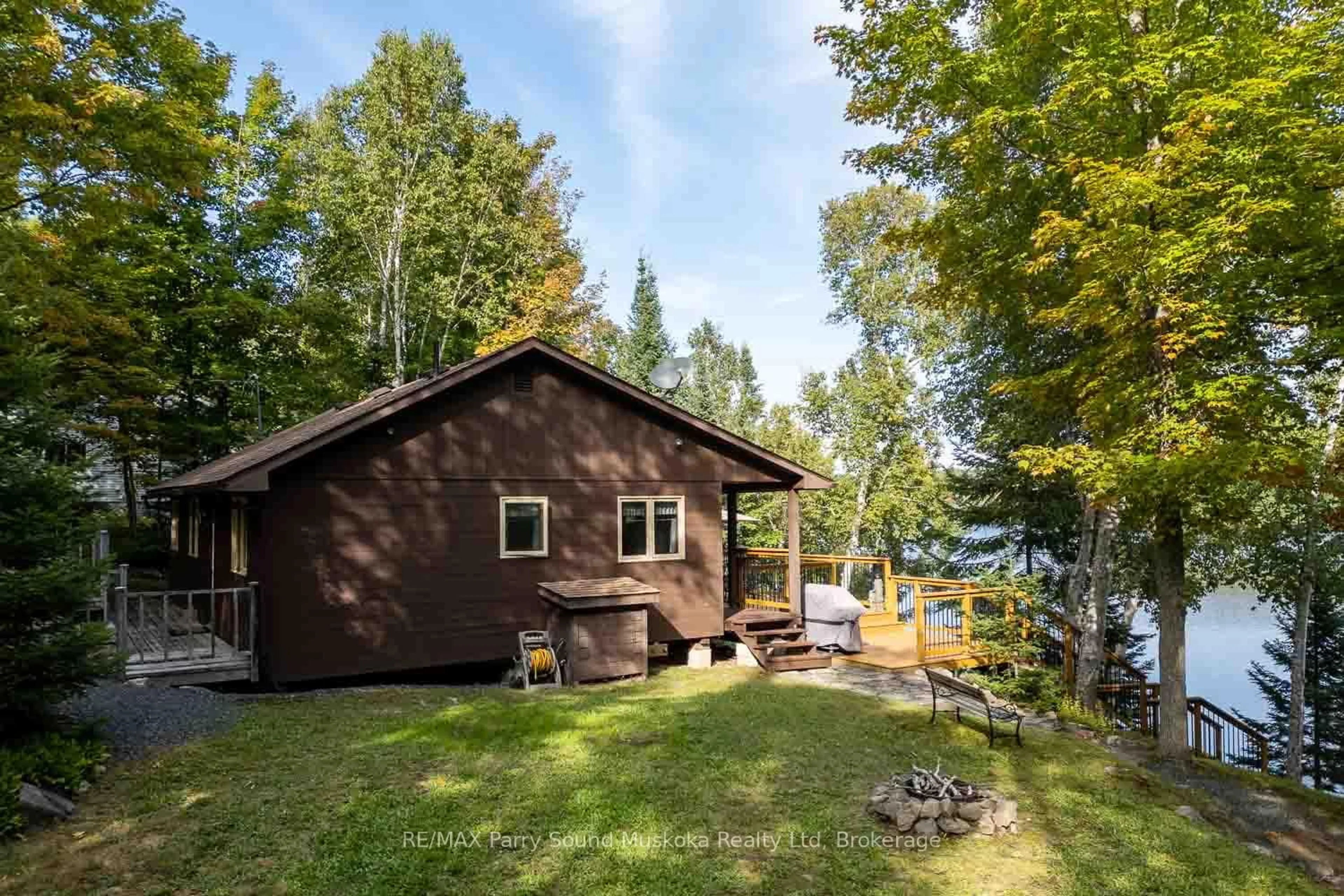 Patio, water/lake/river/ocean view for 415 Sandwood Dr, Ryerson Ontario P0A 1C0