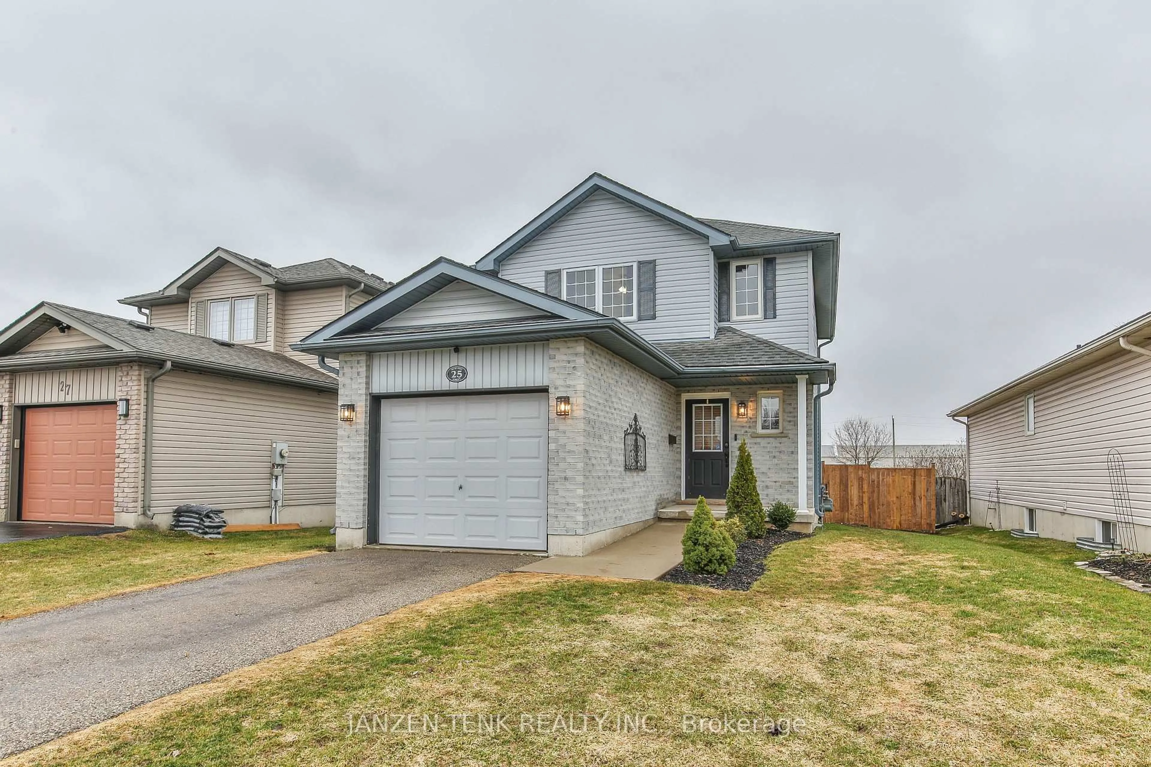 Unknown for 25 Herford St, Tillsonburg Ontario N4G 4V1