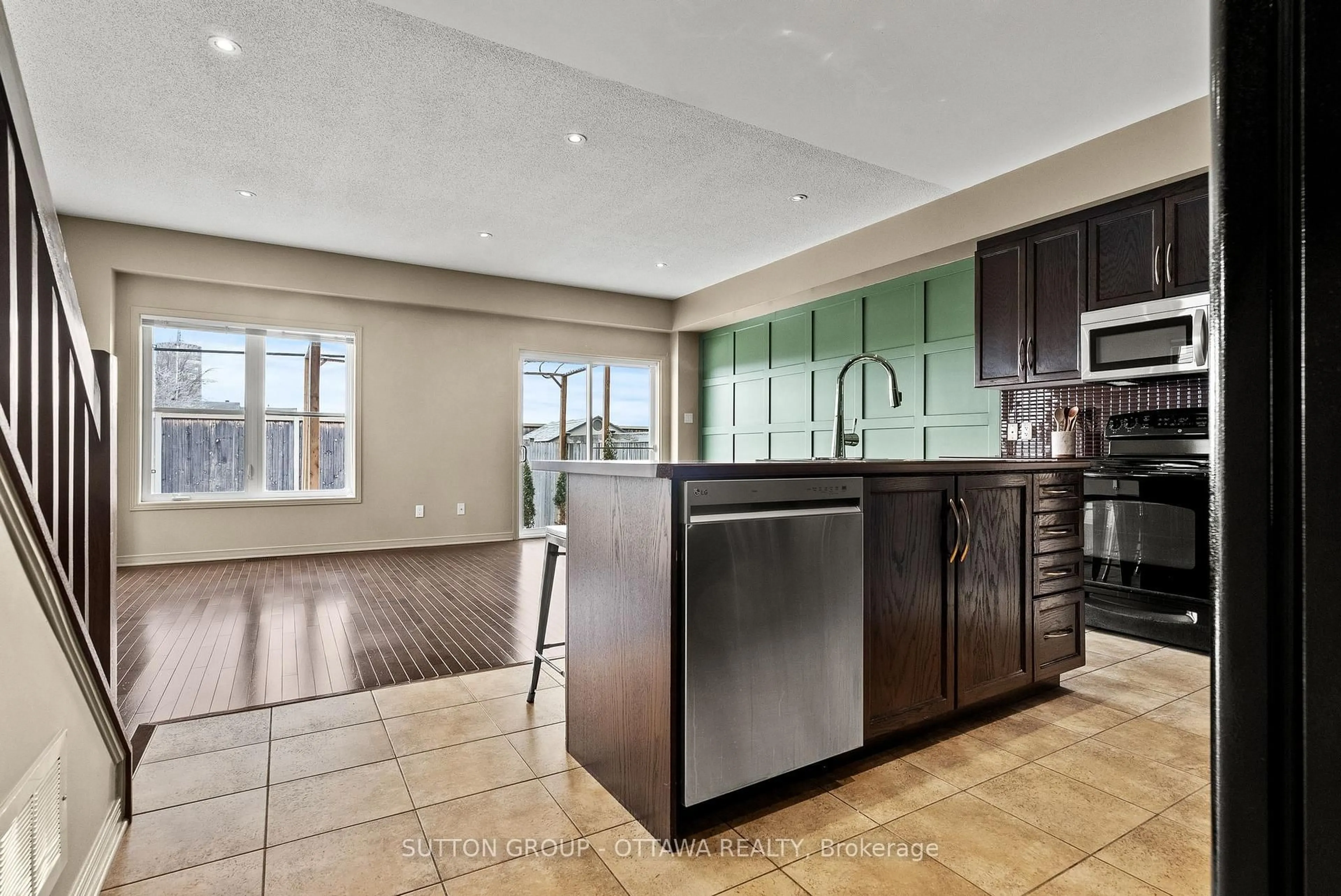 Open concept kitchen, ceramic/tile floor for 1107 Fieldfair Way, Ottawa Ontario K4A 0E1