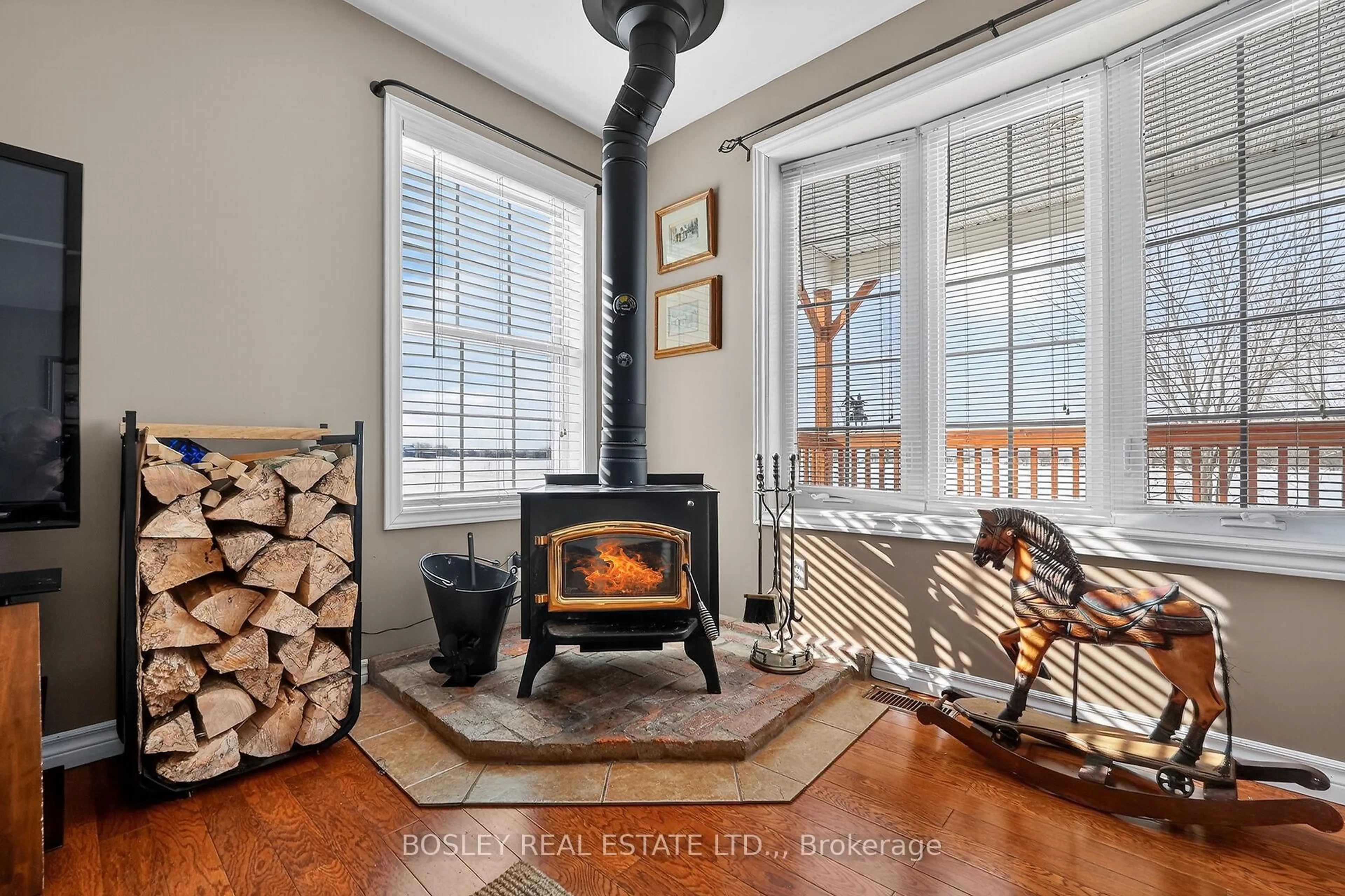 Unknown for 910 Holloway Bay Rd, Fort Erie Ontario L0S 1N0