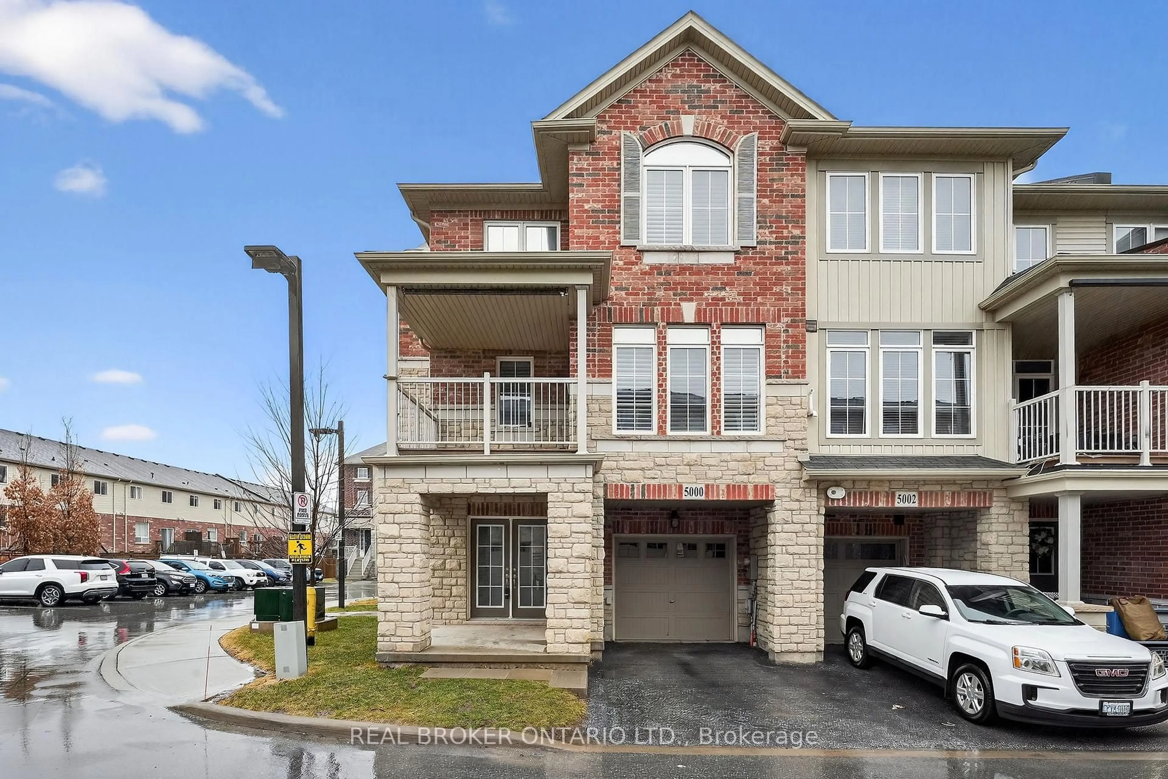 Unknown for 5000 Desantis Dr, Lincoln Ontario L3J 1W3