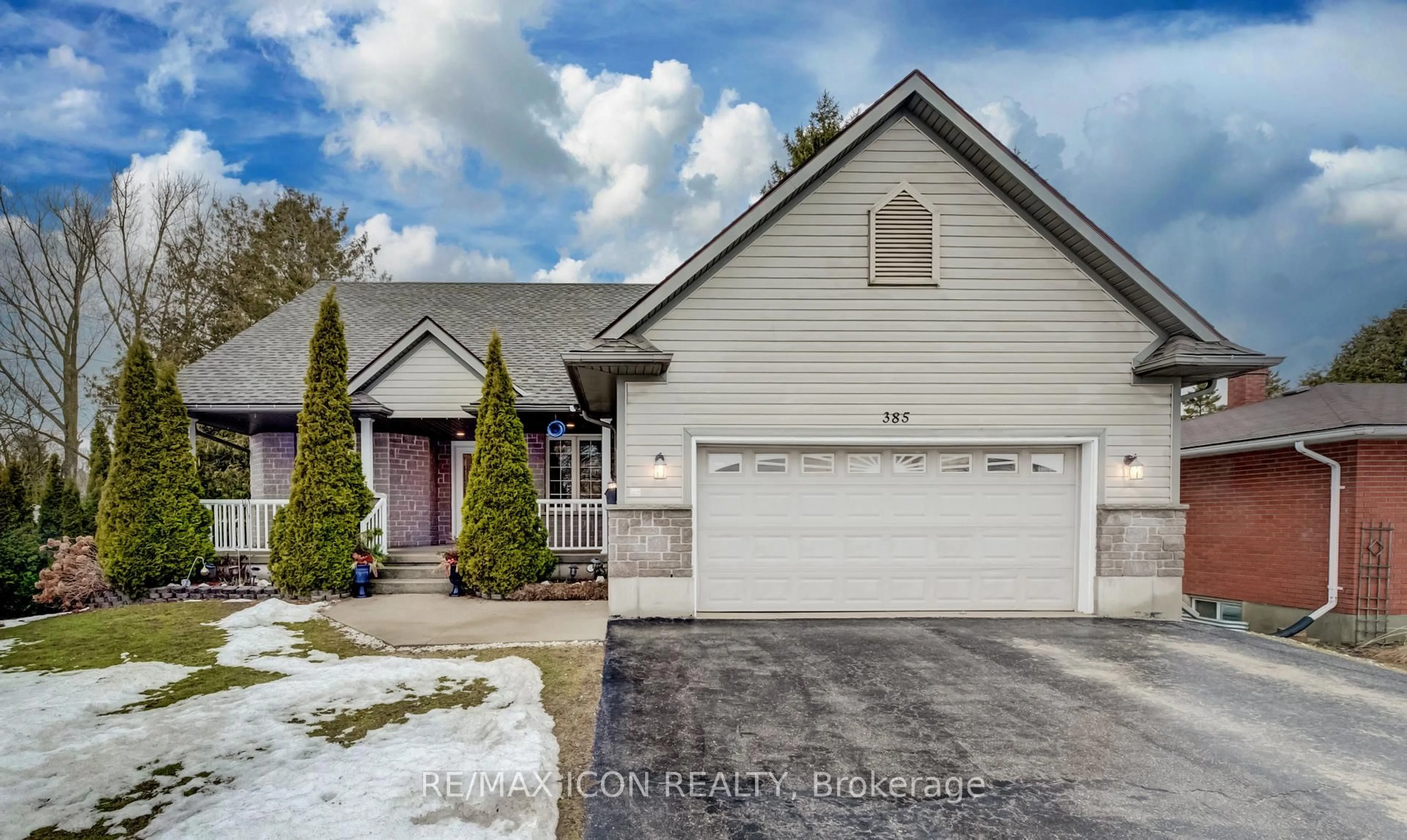 Unknown for 385 Birmingham St, Wellington North Ontario N0G 2L2