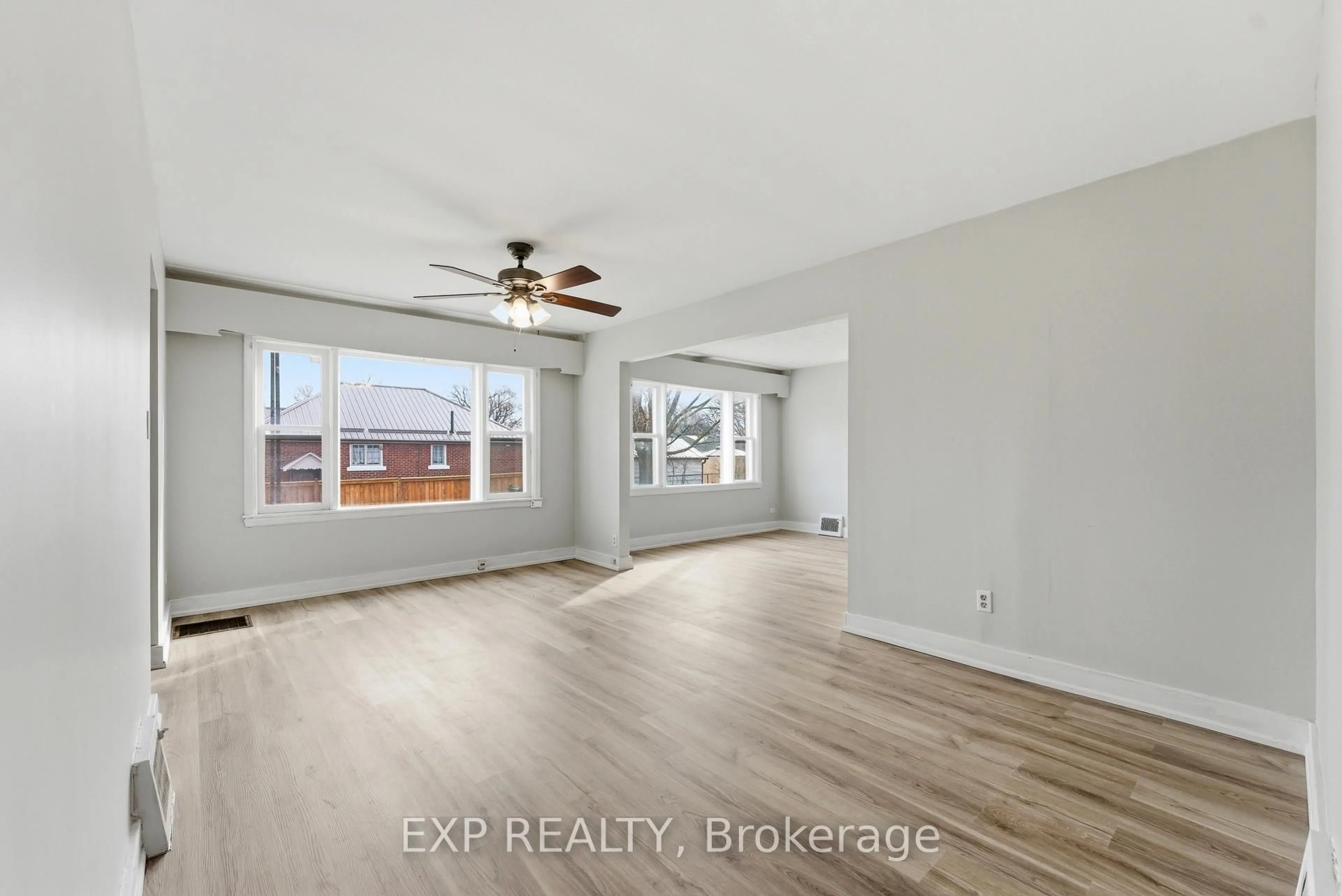 A pic of a room for 8 Reynolds Cres, Belleville Ontario K8P 2W7