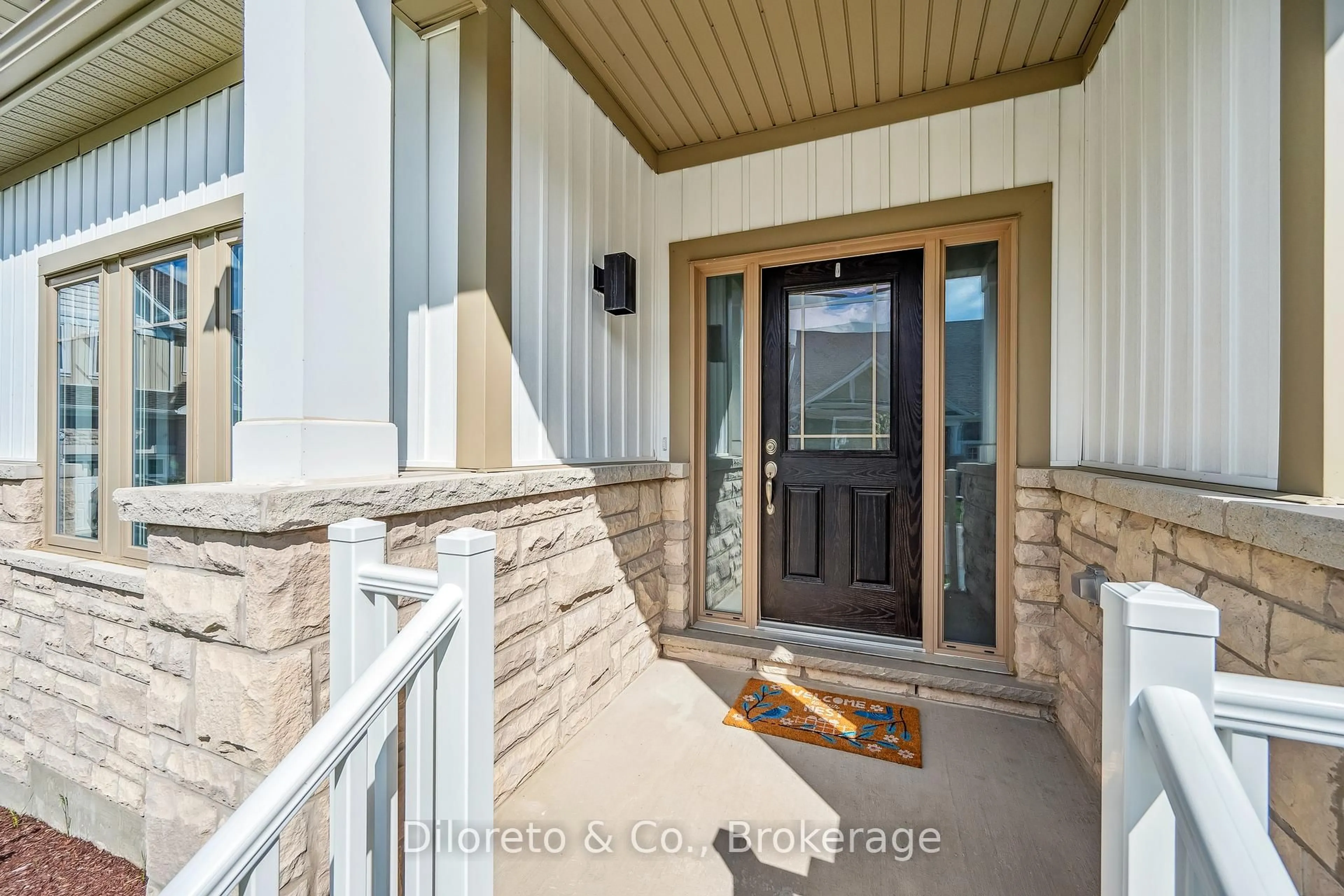 Indoor entryway for 5 Lovering Lane, Guelph Ontario N1L 0H3