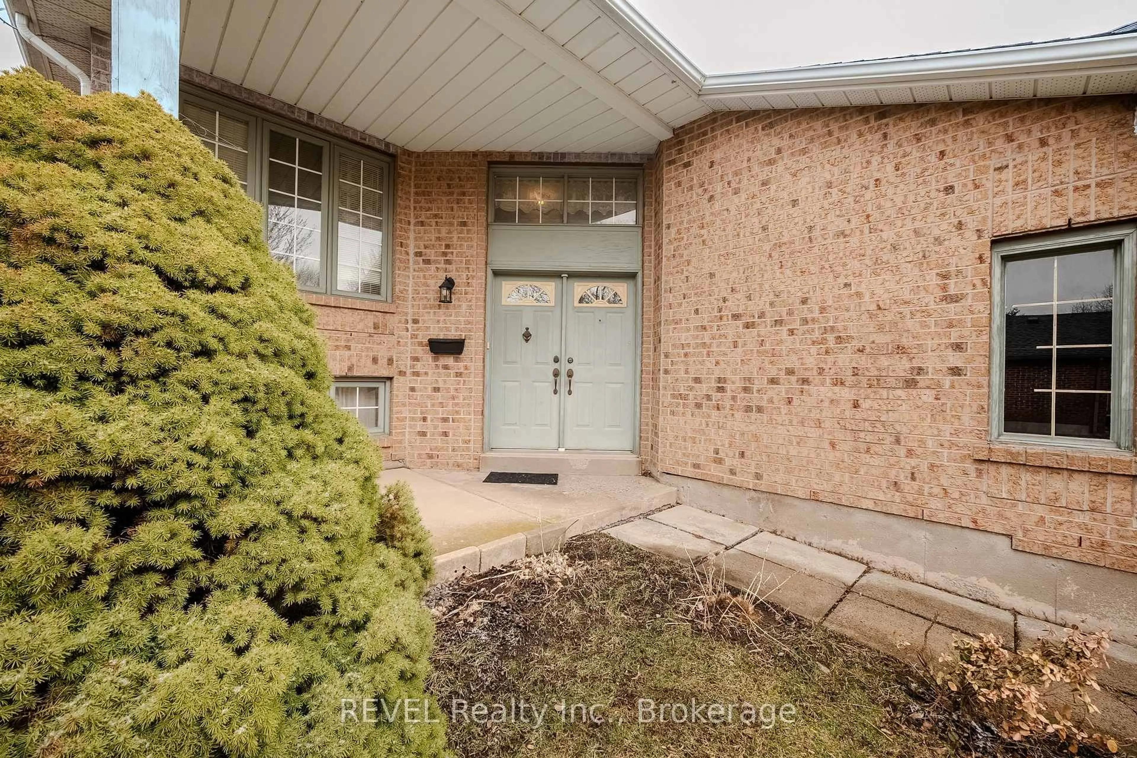 Unknown for 86 Madison Crt, Welland Ontario L3C 7G1