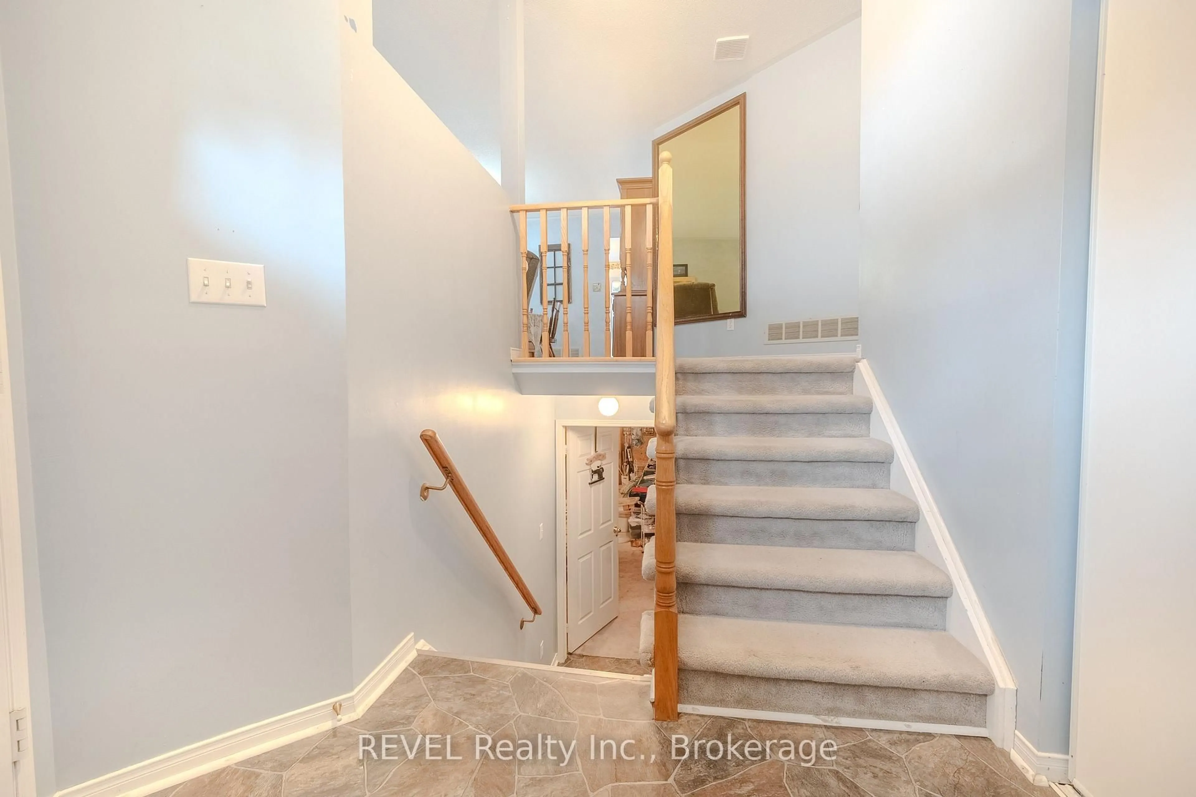 Unknown for 86 Madison Crt, Welland Ontario L3C 7G1