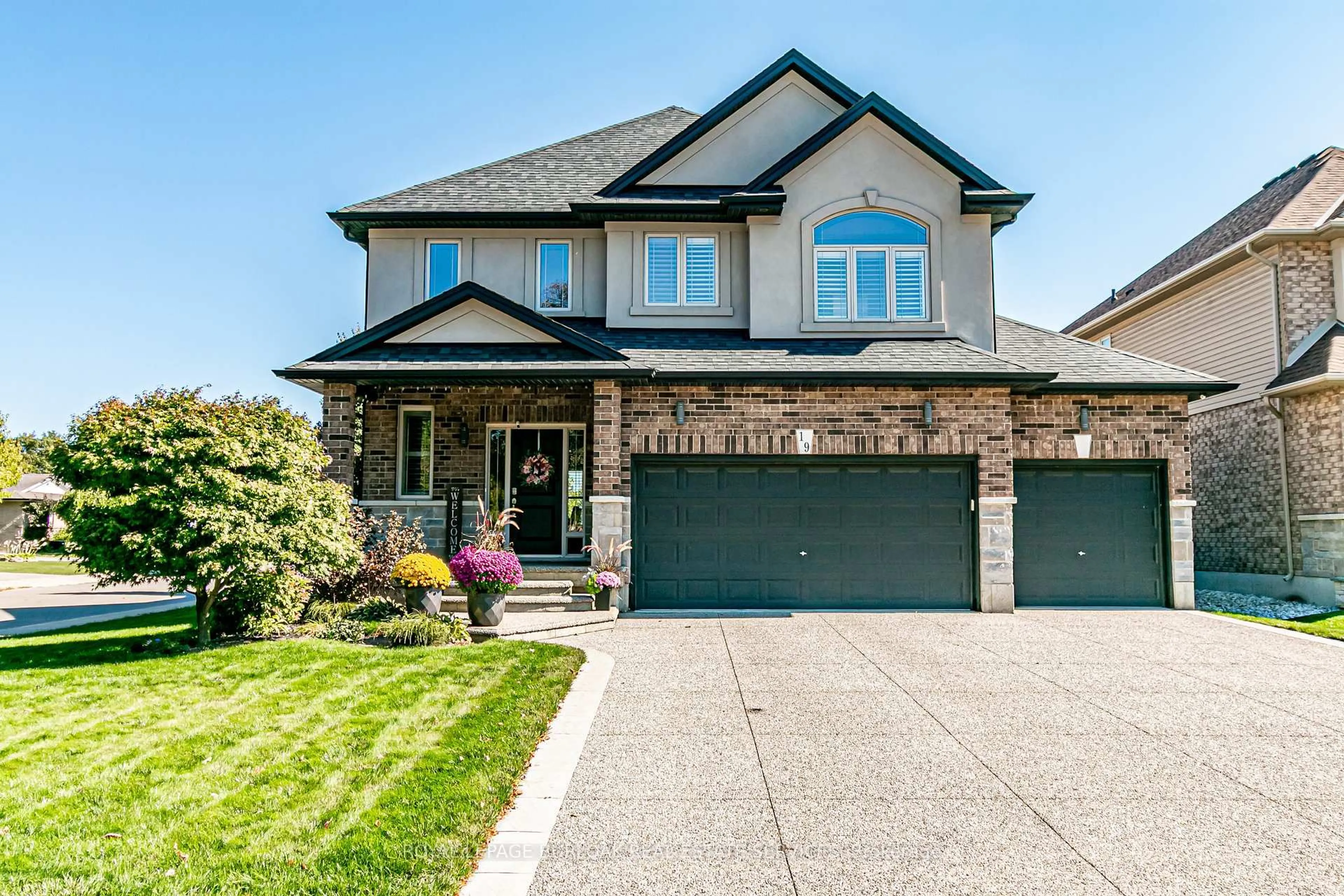 Home with brick exterior material, street for 19 Purnell Dr, Hamilton Ontario L9C 0C6