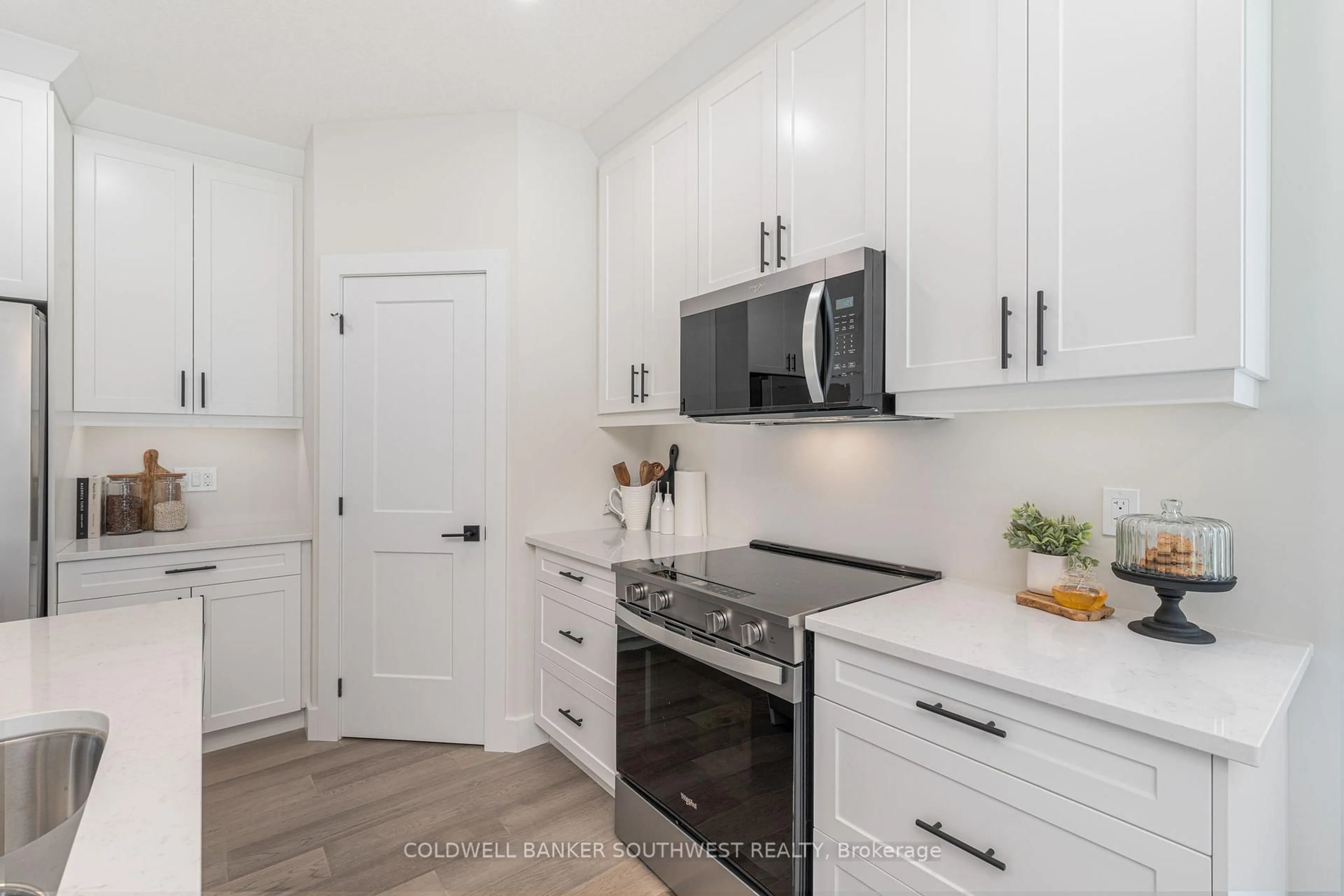 Open concept kitchen, unknown for 522 ANISE Lane, Sarnia Ontario N7S 0G6