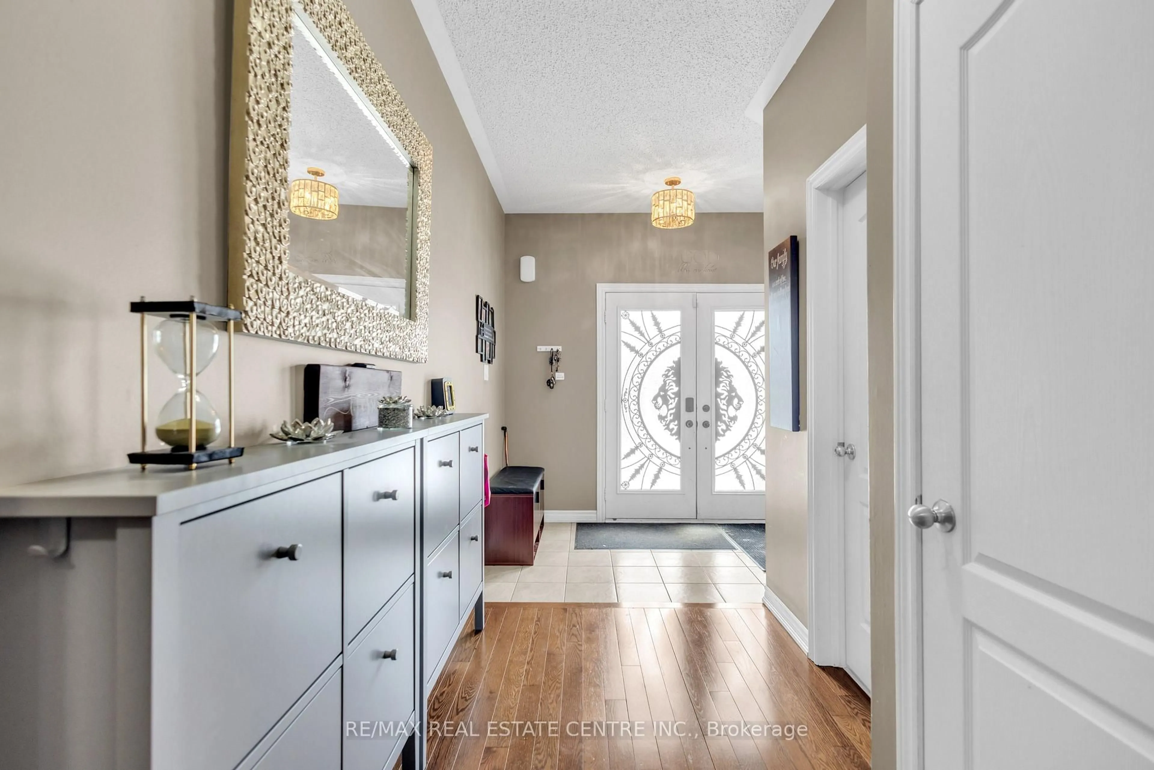 Unknown for 713 Halbert Dr, Shelburne Ontario L0N 1S2