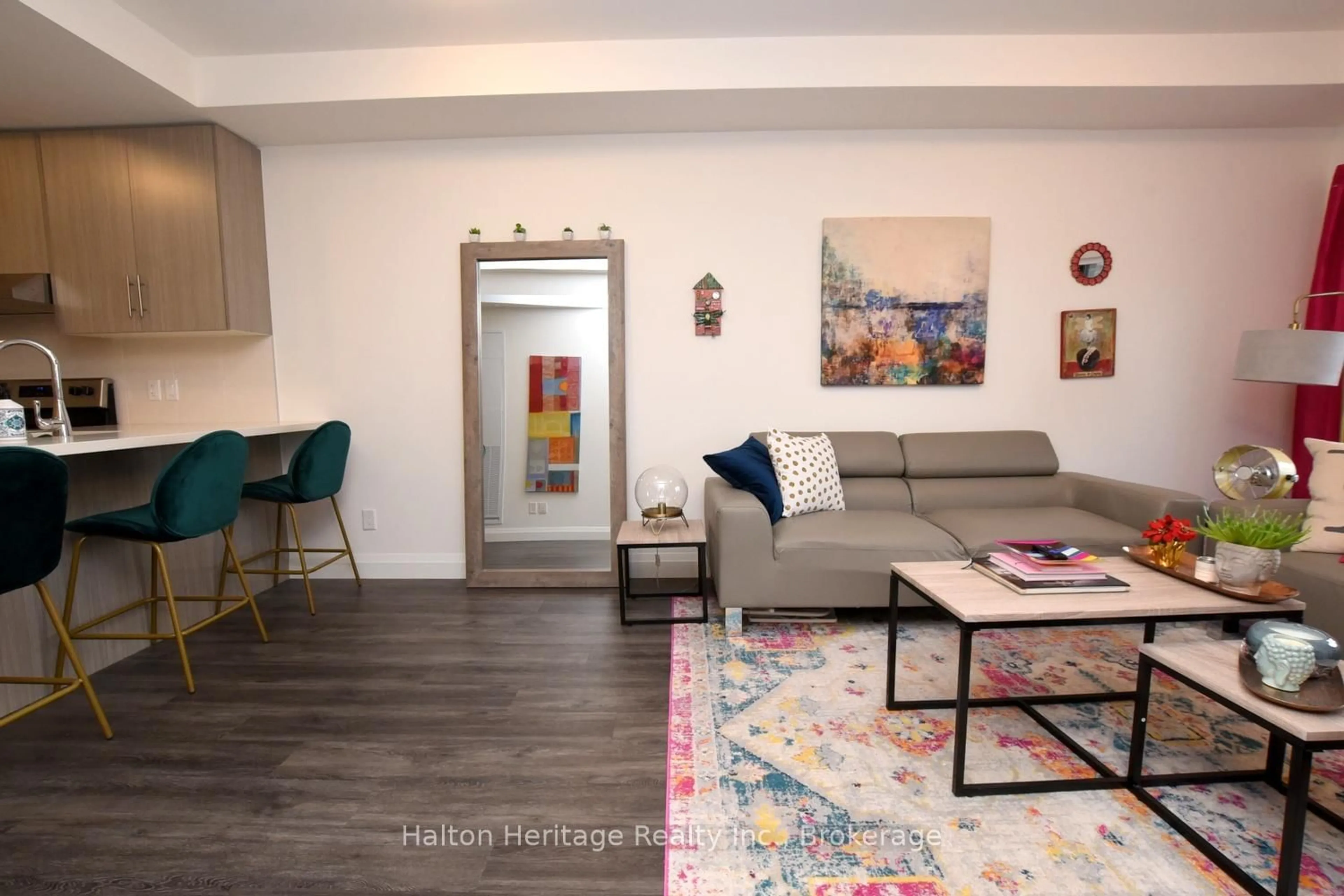 Living room with furniture, unknown for 30 Hamilton St #601, Hamilton Ontario L8B 1V8