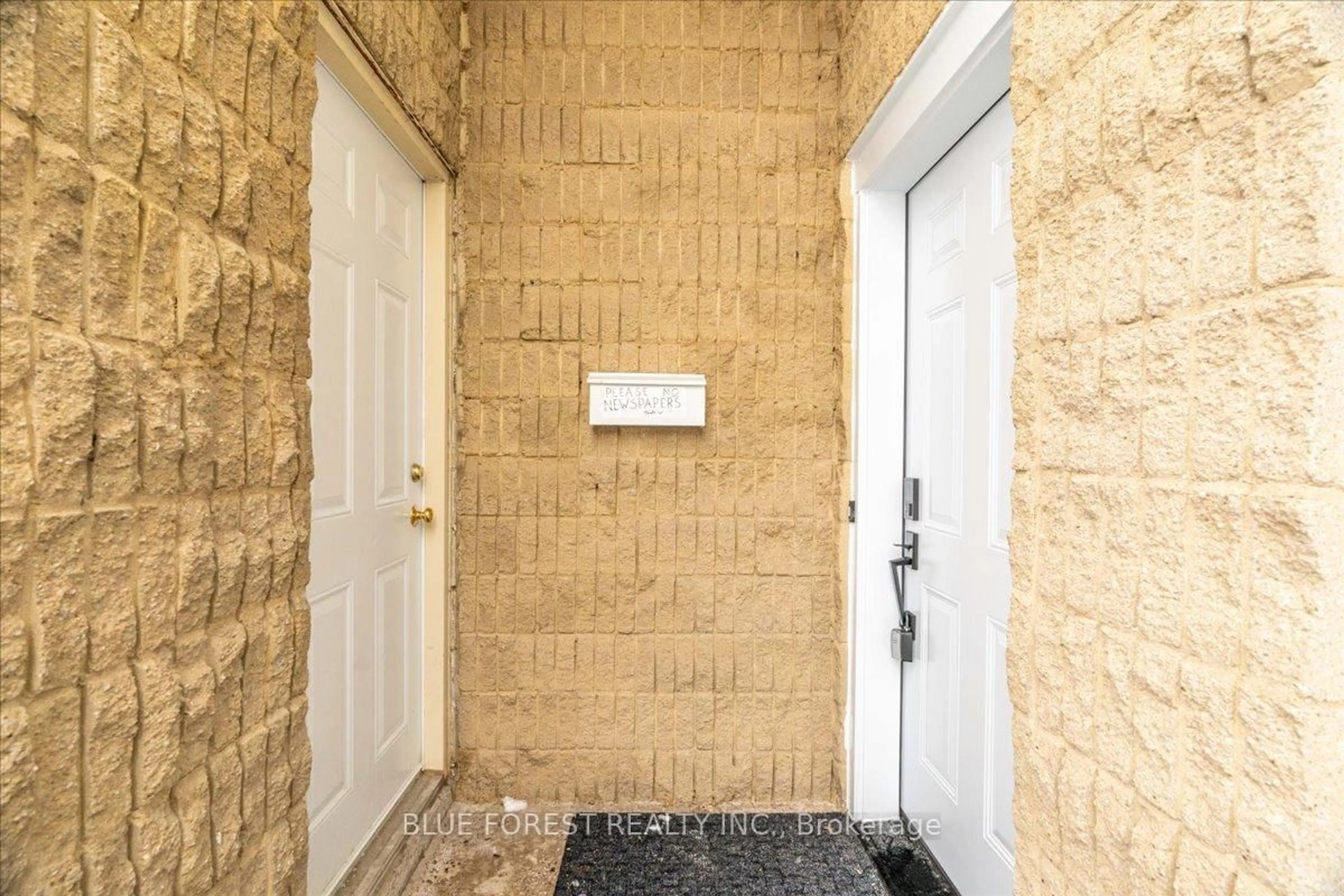 Indoor entryway for 1460 Limberlost Rd #50, London North Ontario N6G 2C6
