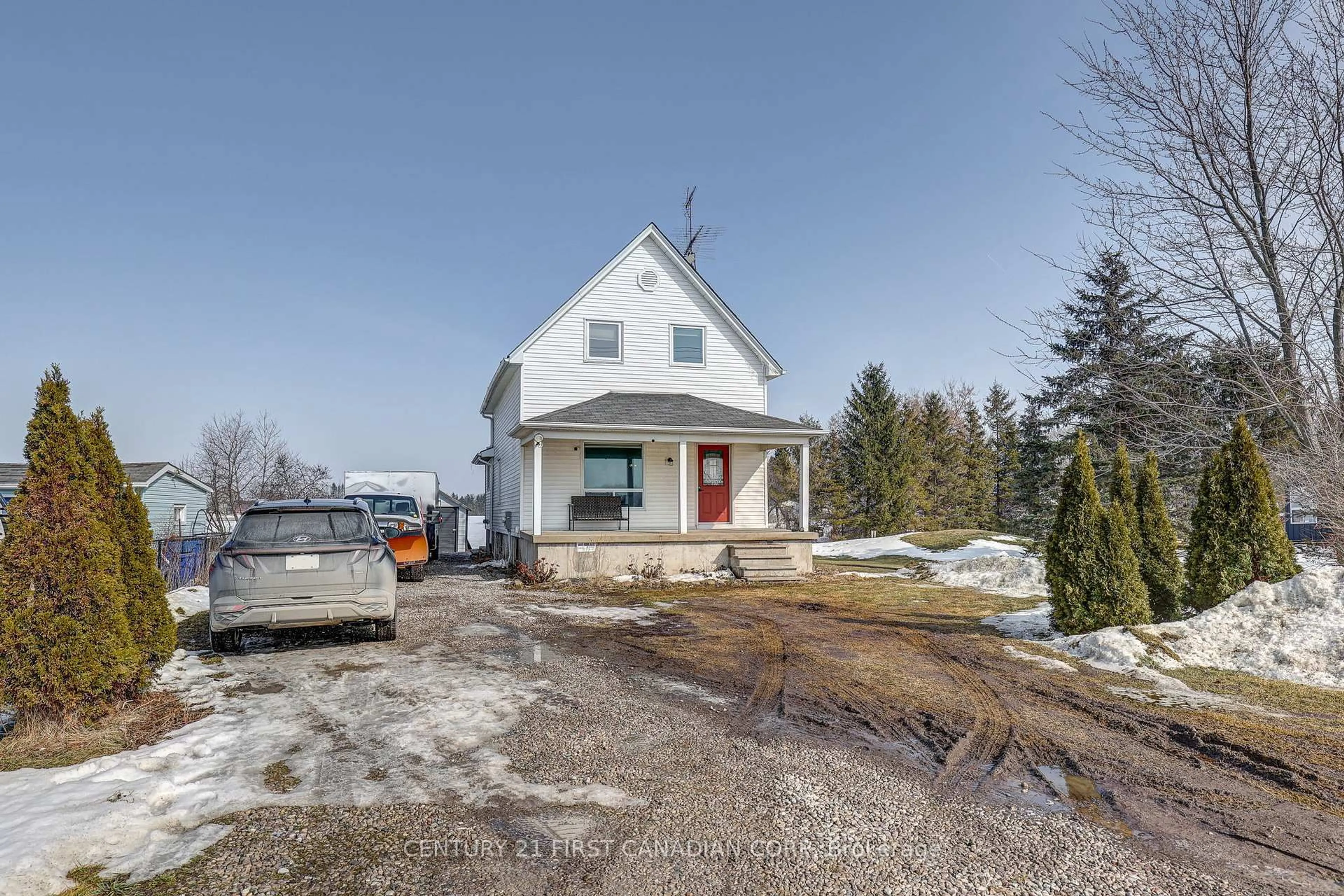 A pic from outside/outdoor area/front of a property/back of a property/a pic from drone, street for 20351 DUART Rd, Chatham-Kent Ontario N0L 1X0