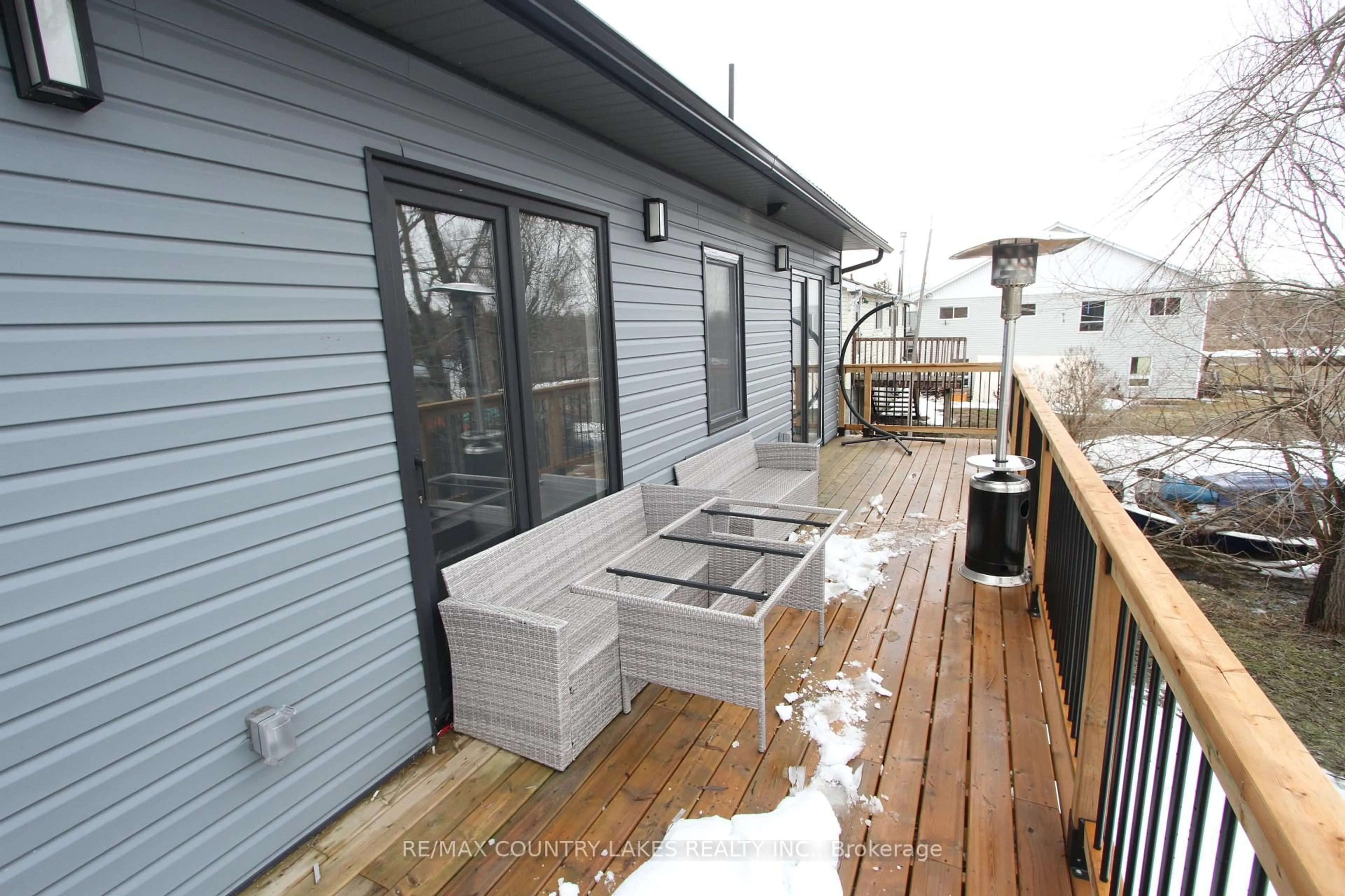 Patio, unknown for 264 Mcguire Beach Rd, Kawartha Lakes Ontario K0M 2B0