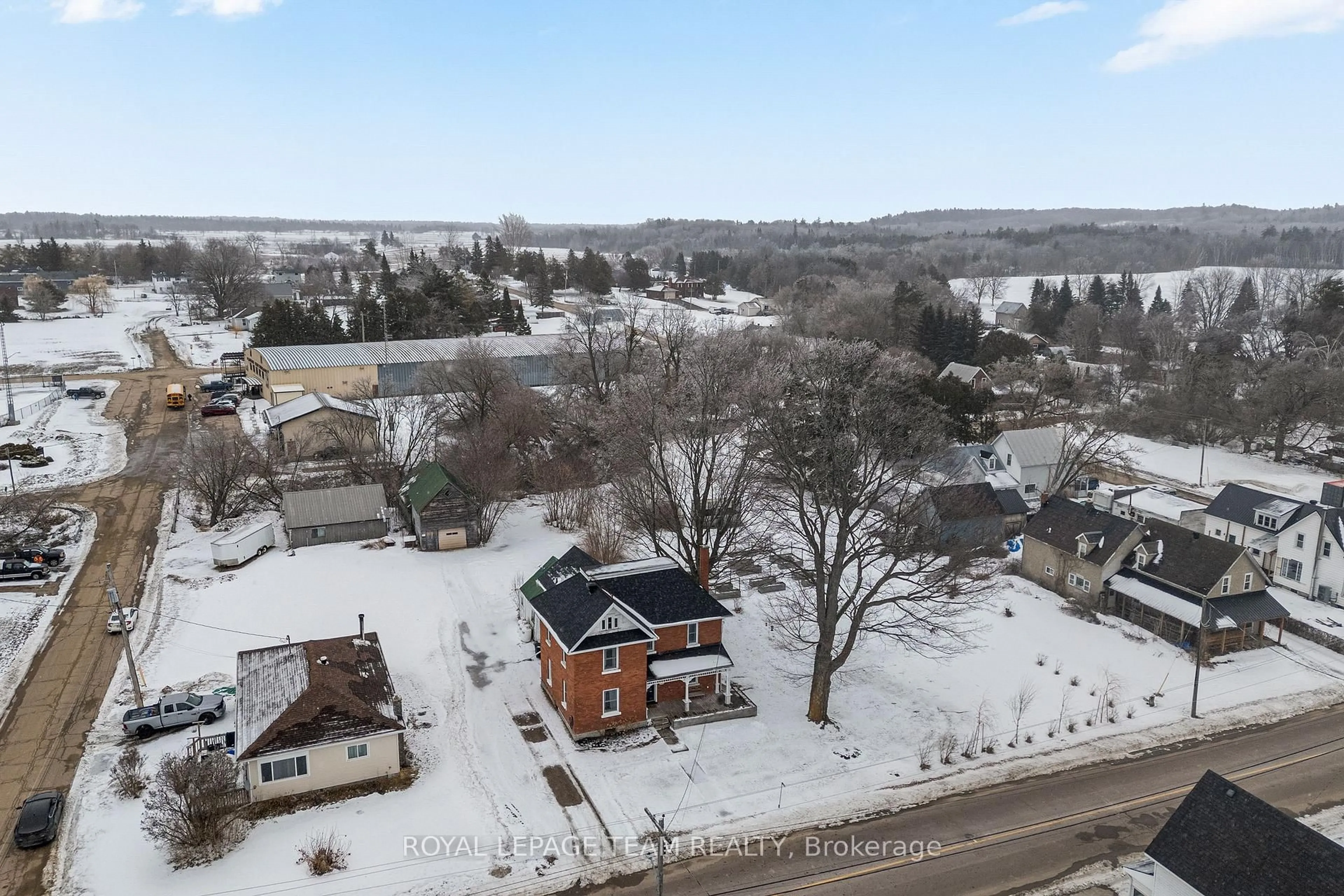 A pic from outside/outdoor area/front of a property/back of a property/a pic from drone, unknown for 2110 WESTMEATH Rd, Westmeath Ontario K0J 2L0