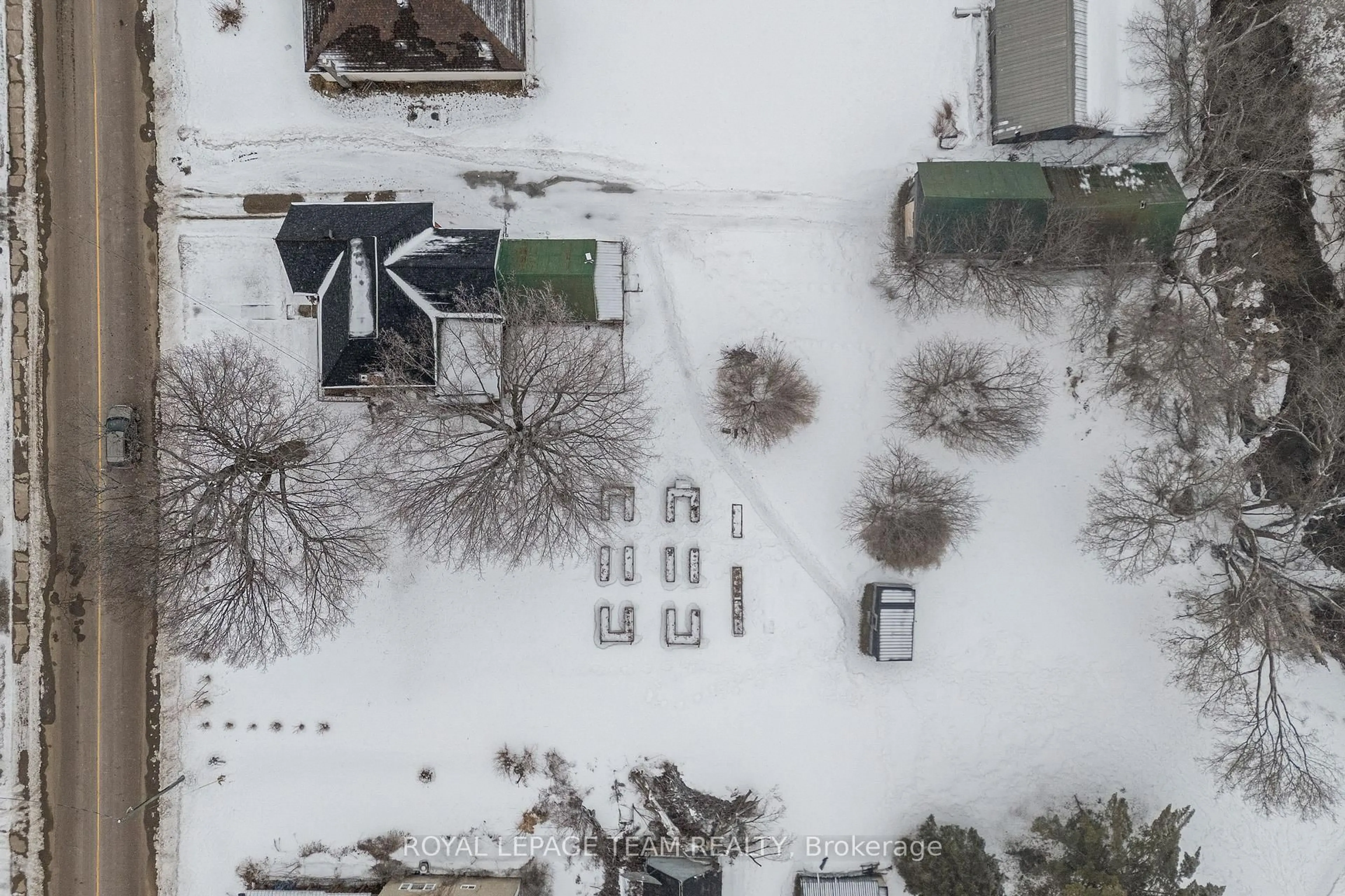 A pic from outside/outdoor area/front of a property/back of a property/a pic from drone, street for 2110 WESTMEATH Rd, Westmeath Ontario K0J 2L0