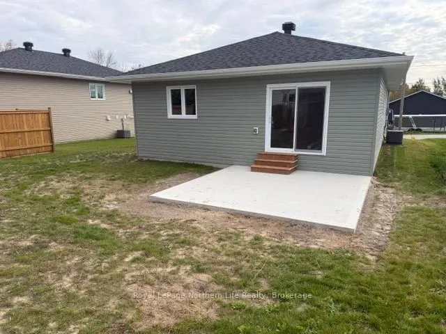 59 Bain Ave, West Nipissing 5