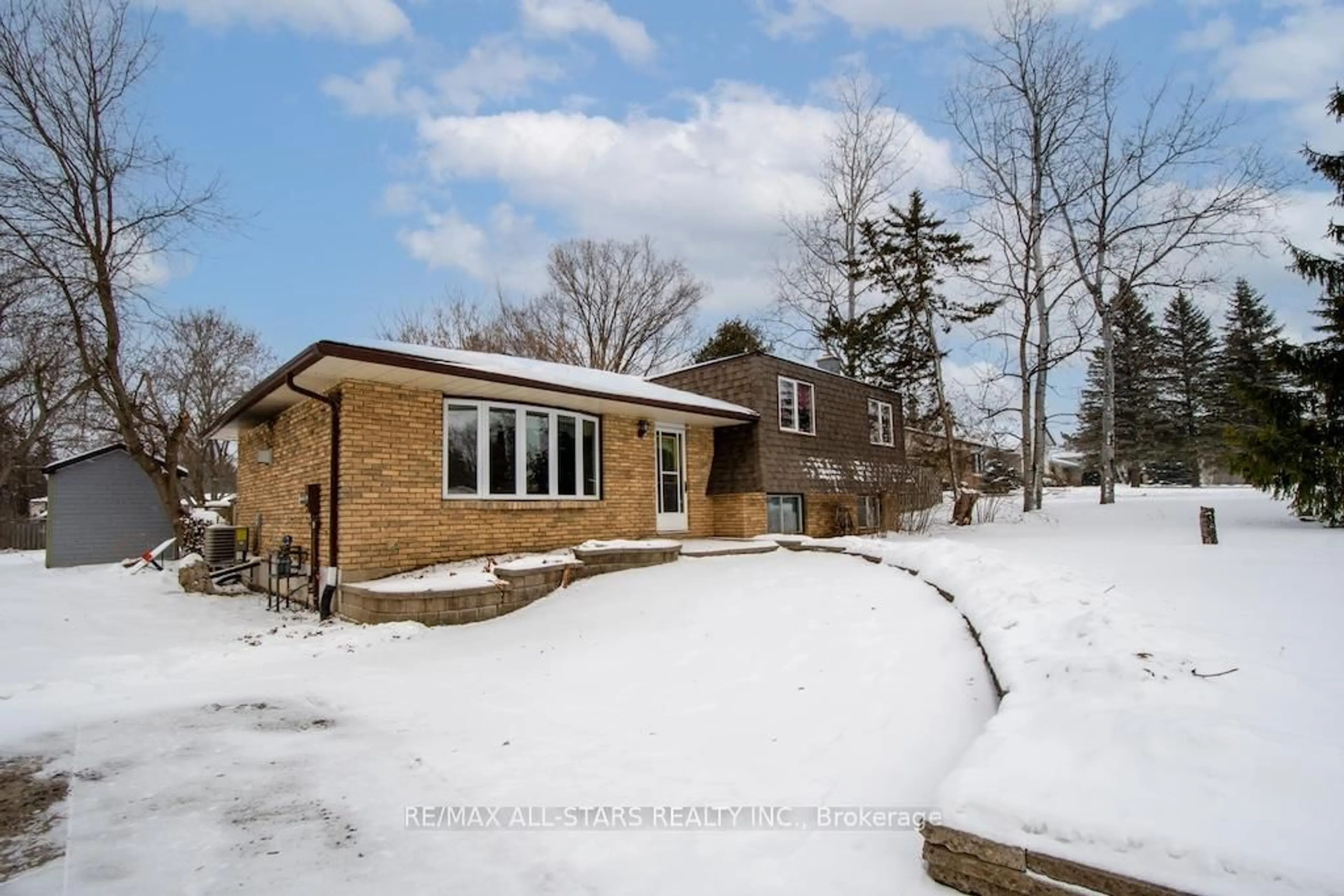 Home with brick exterior material, street for 13 Janet Dr, Kawartha Lakes Ontario L0B 1K0