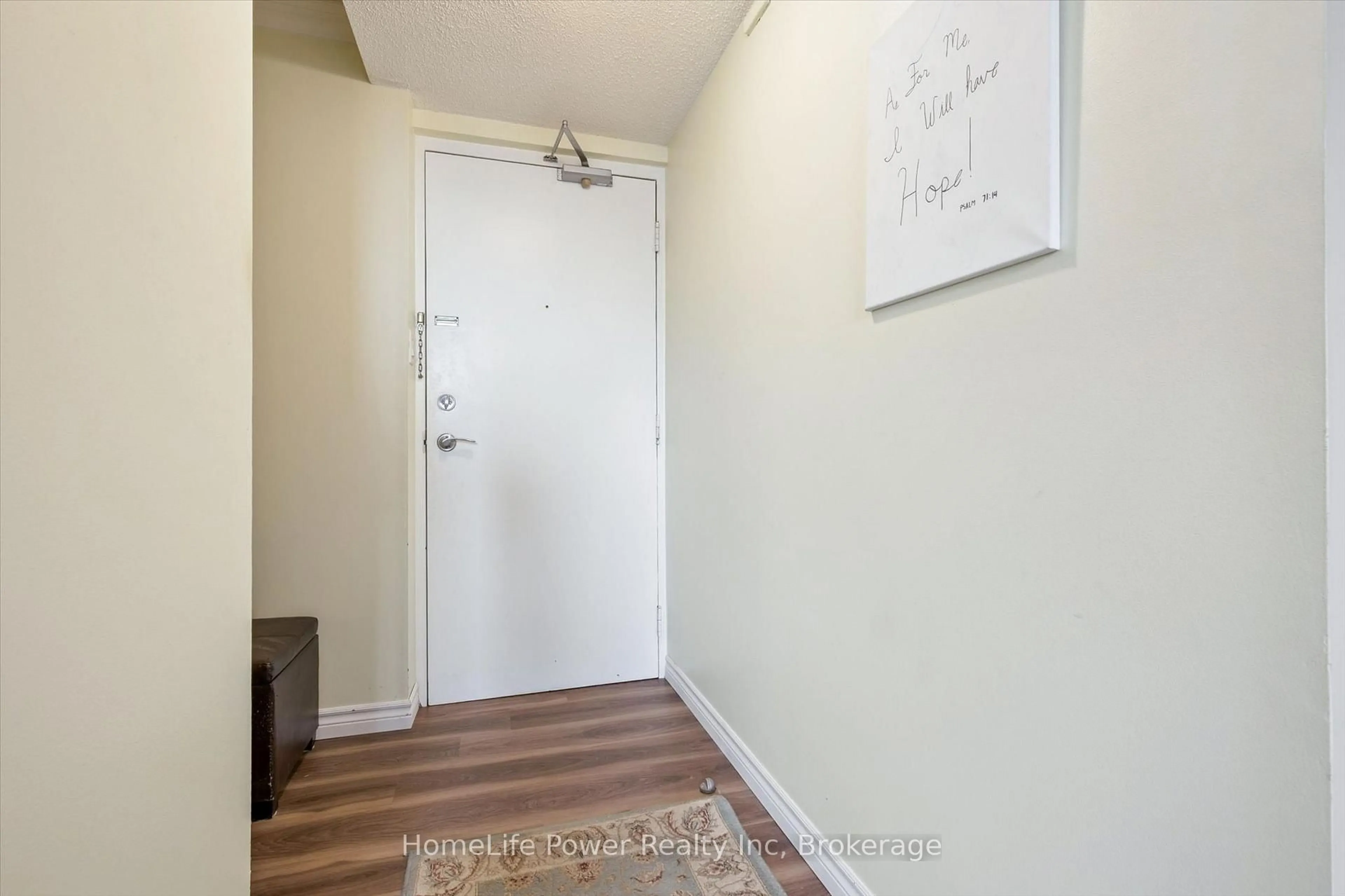 Indoor entryway for 93 Westwood Rd #307, Guelph Ontario N1H 7S1
