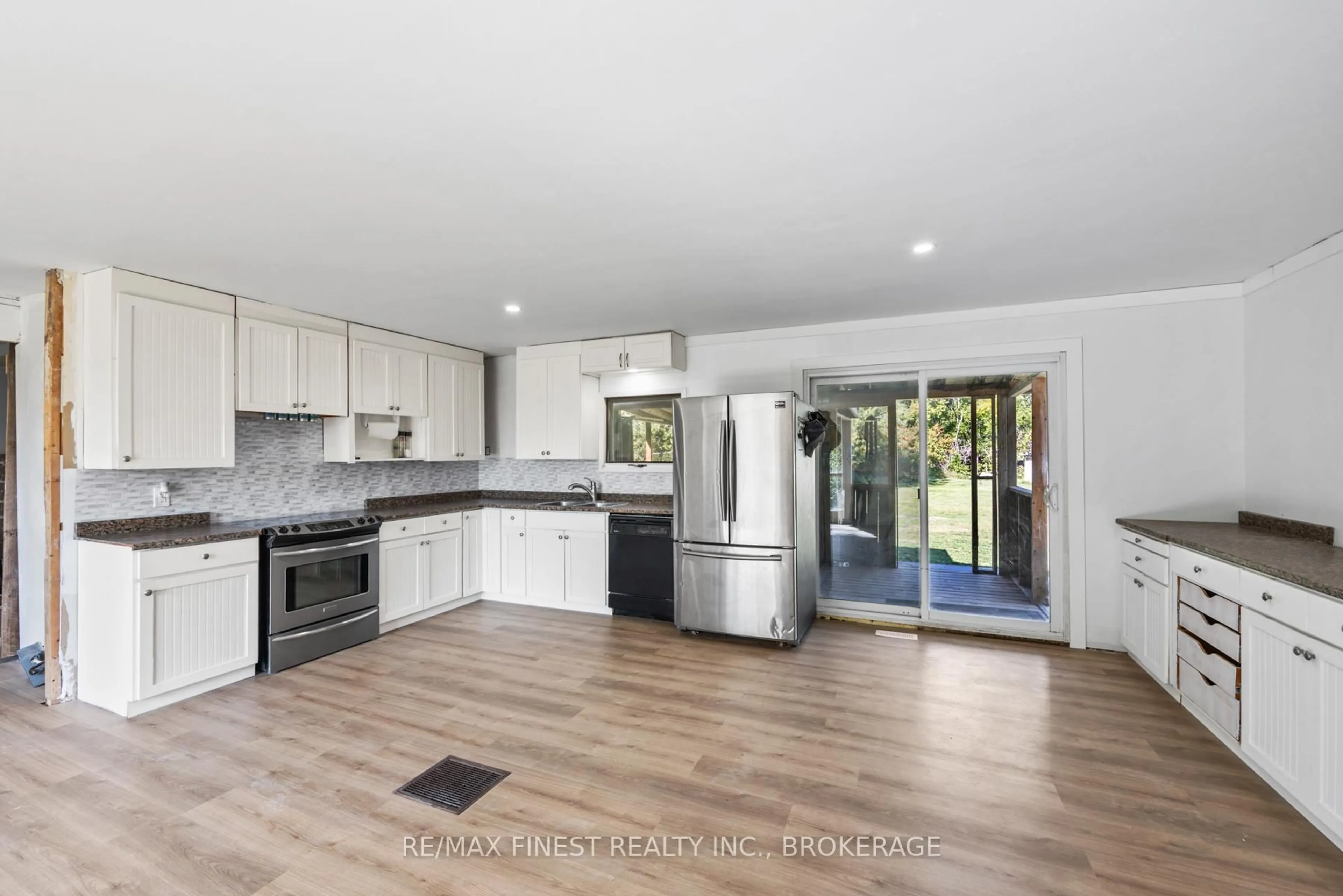 Open concept kitchen, unknown for 1523 Lake Rd, Kaladar Ontario K0K 1Z0