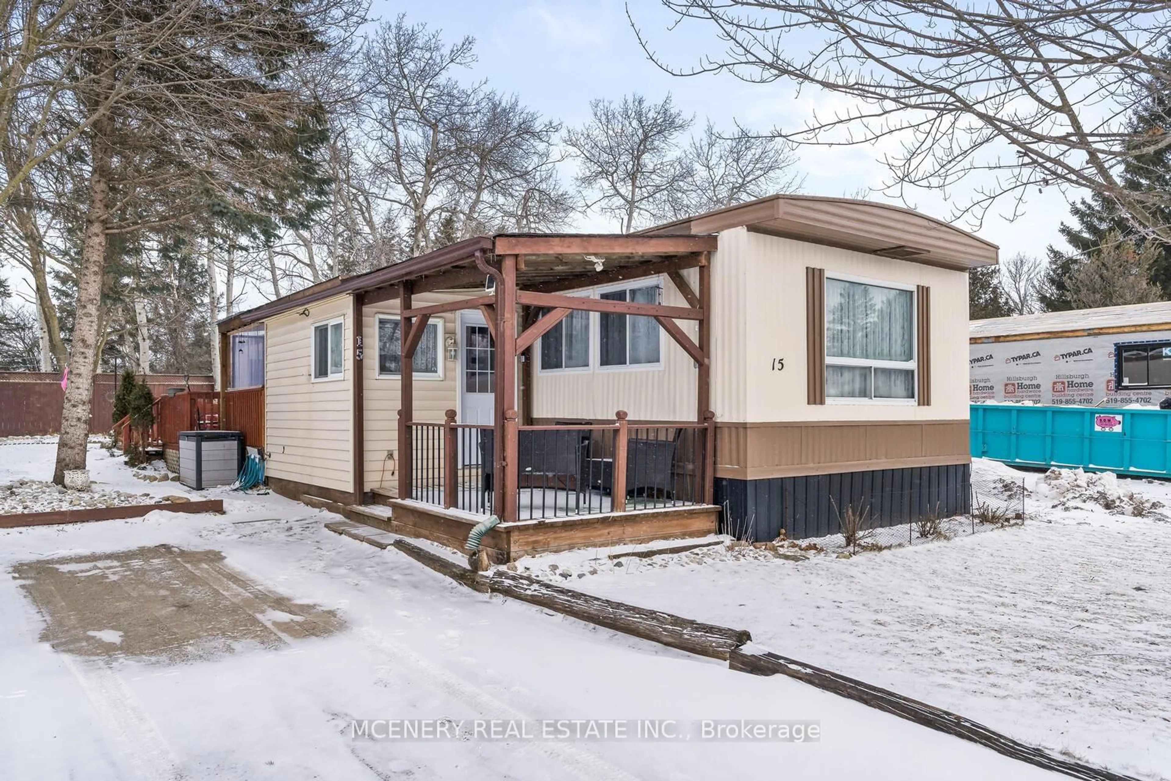 Home with vinyl exterior material, street for 15 HEATHER Ave, Erin Ontario N0B 1T0