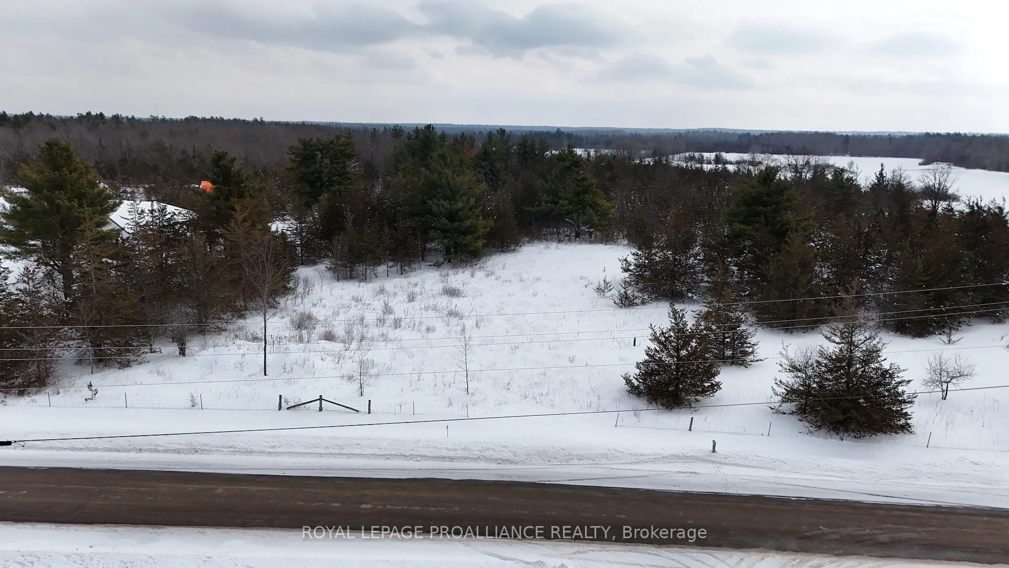 Blurry image for 102 Dewey Rd, Yarker Ontario K0K 3N0