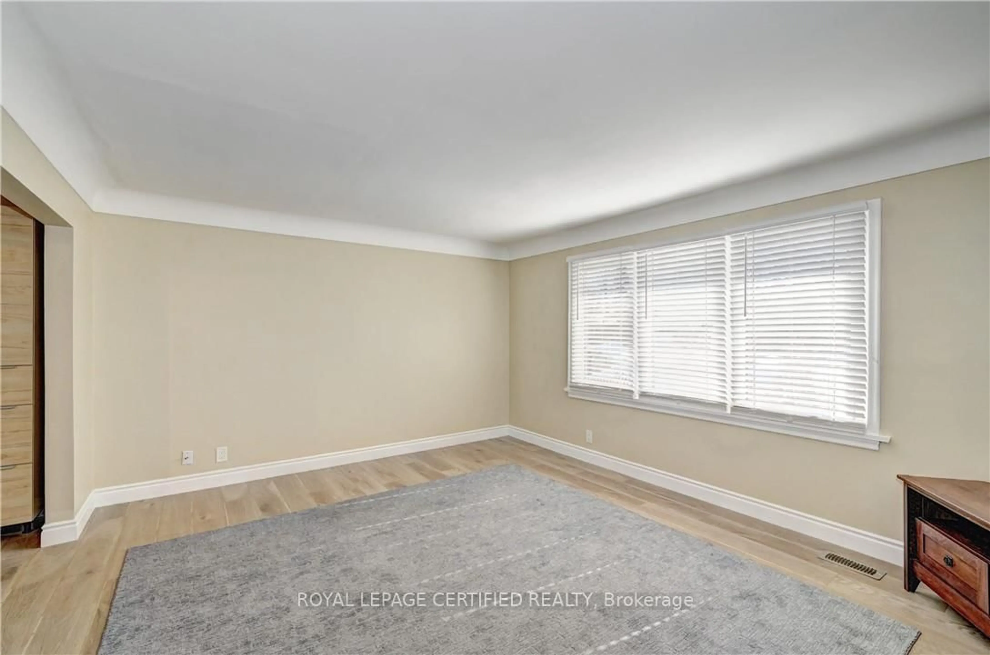 A pic of a room for 476 Prospect Ave, Kitchener Ontario N2A 1E1