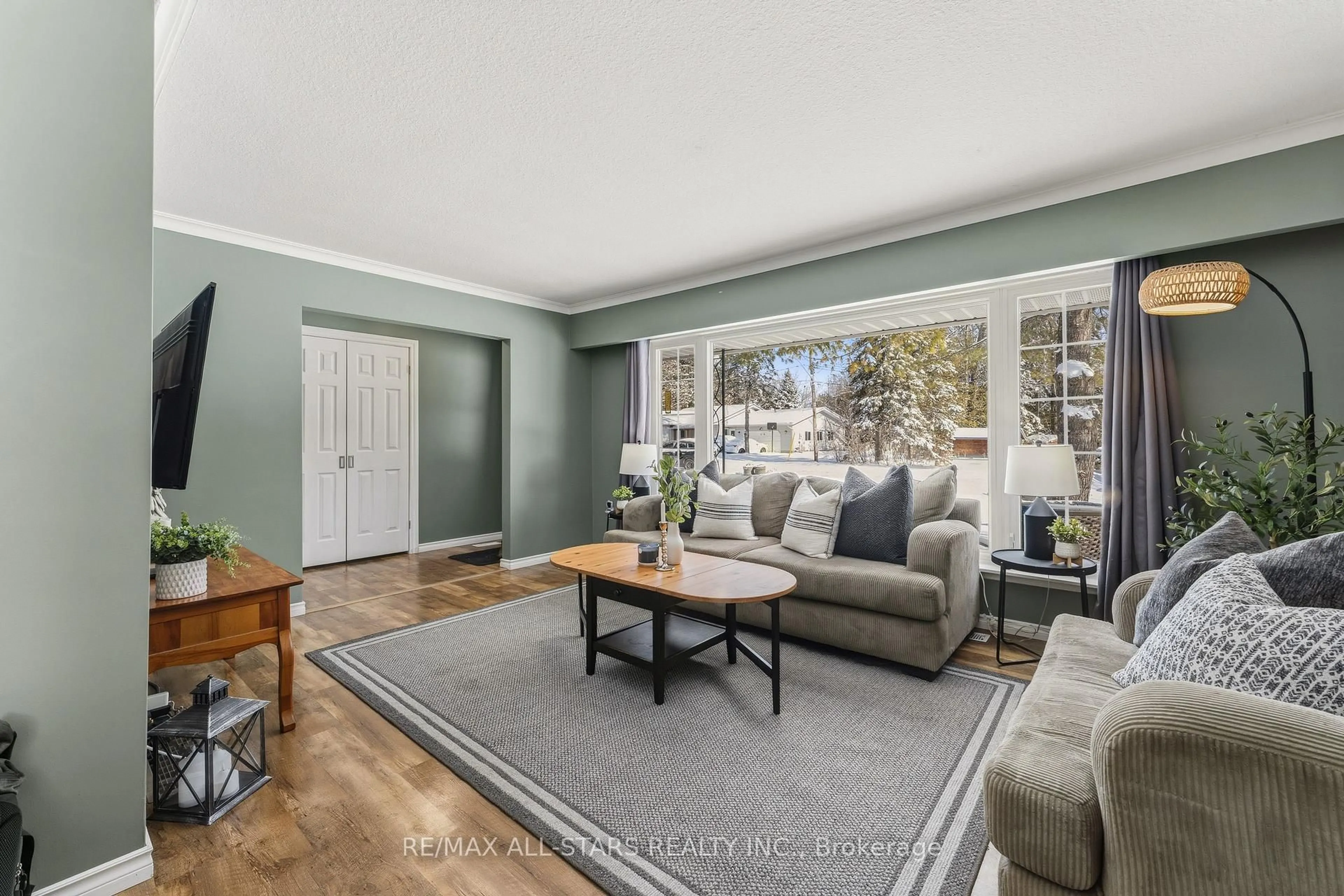 Living room with furniture, unknown for 49 Kennedy Dr, Kawartha Lakes Ontario K0M 1N0