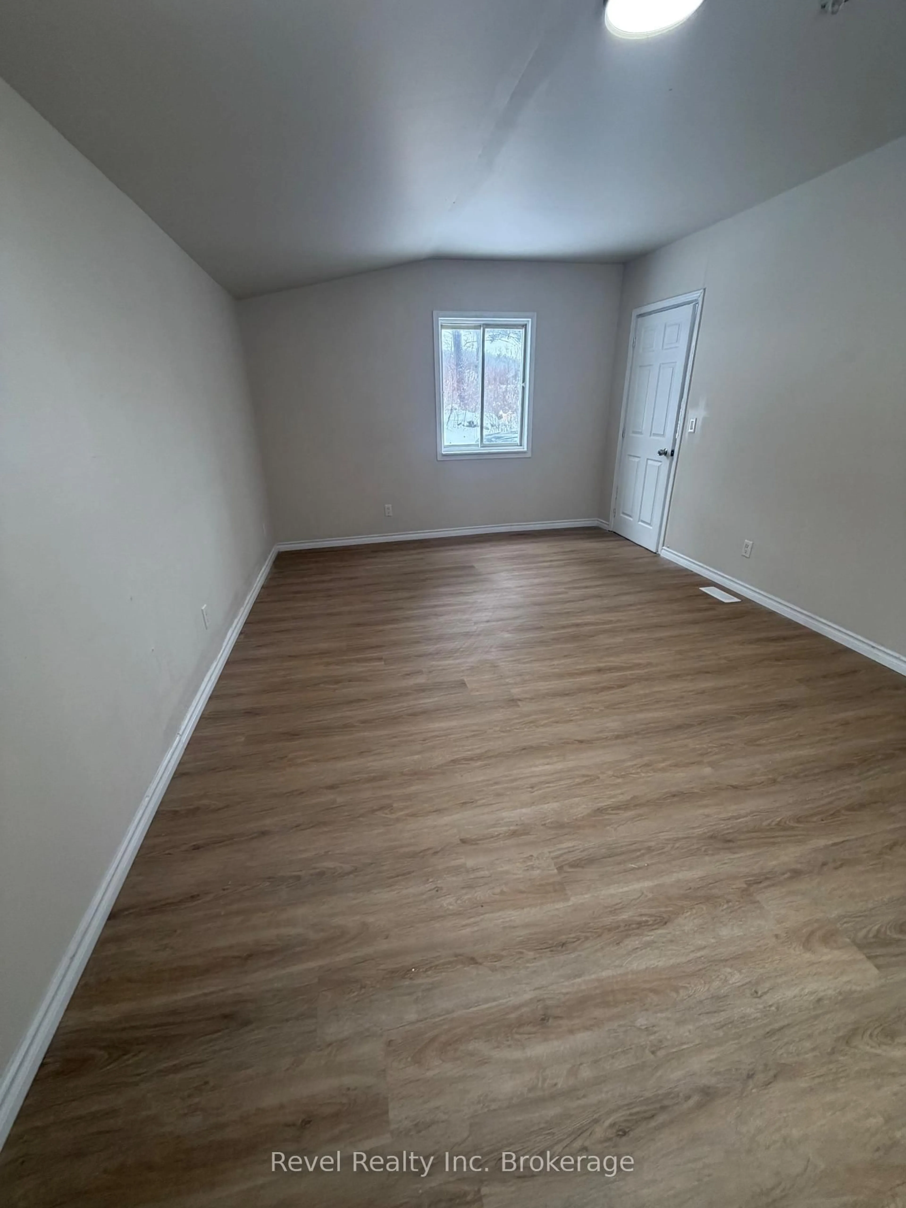 A pic of a room for 442 PINE St, Mattawa Ontario P0H 1V0