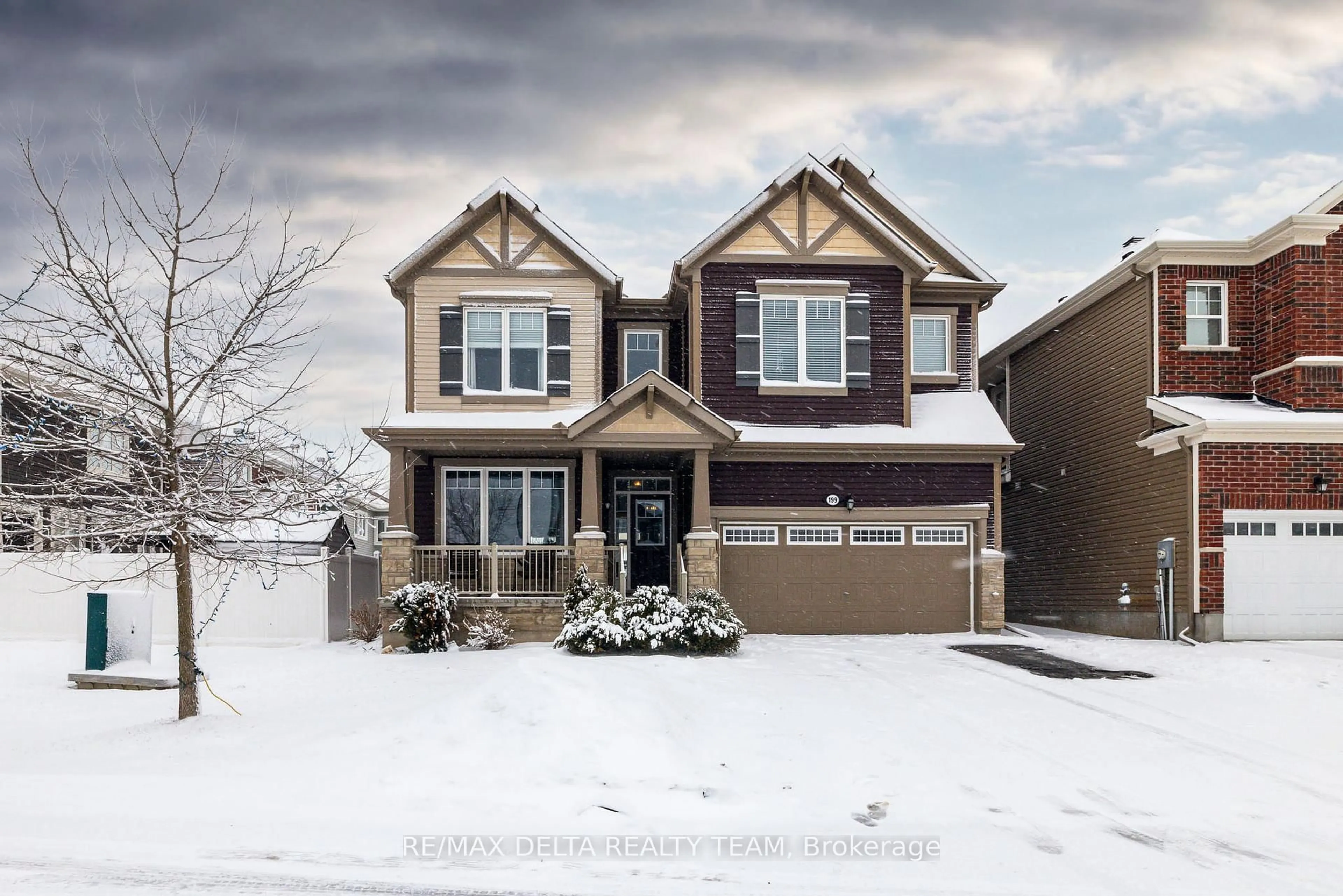 Home with vinyl exterior material, street for 199 Bartonia Circ, Ottawa Ontario K4A 1E2