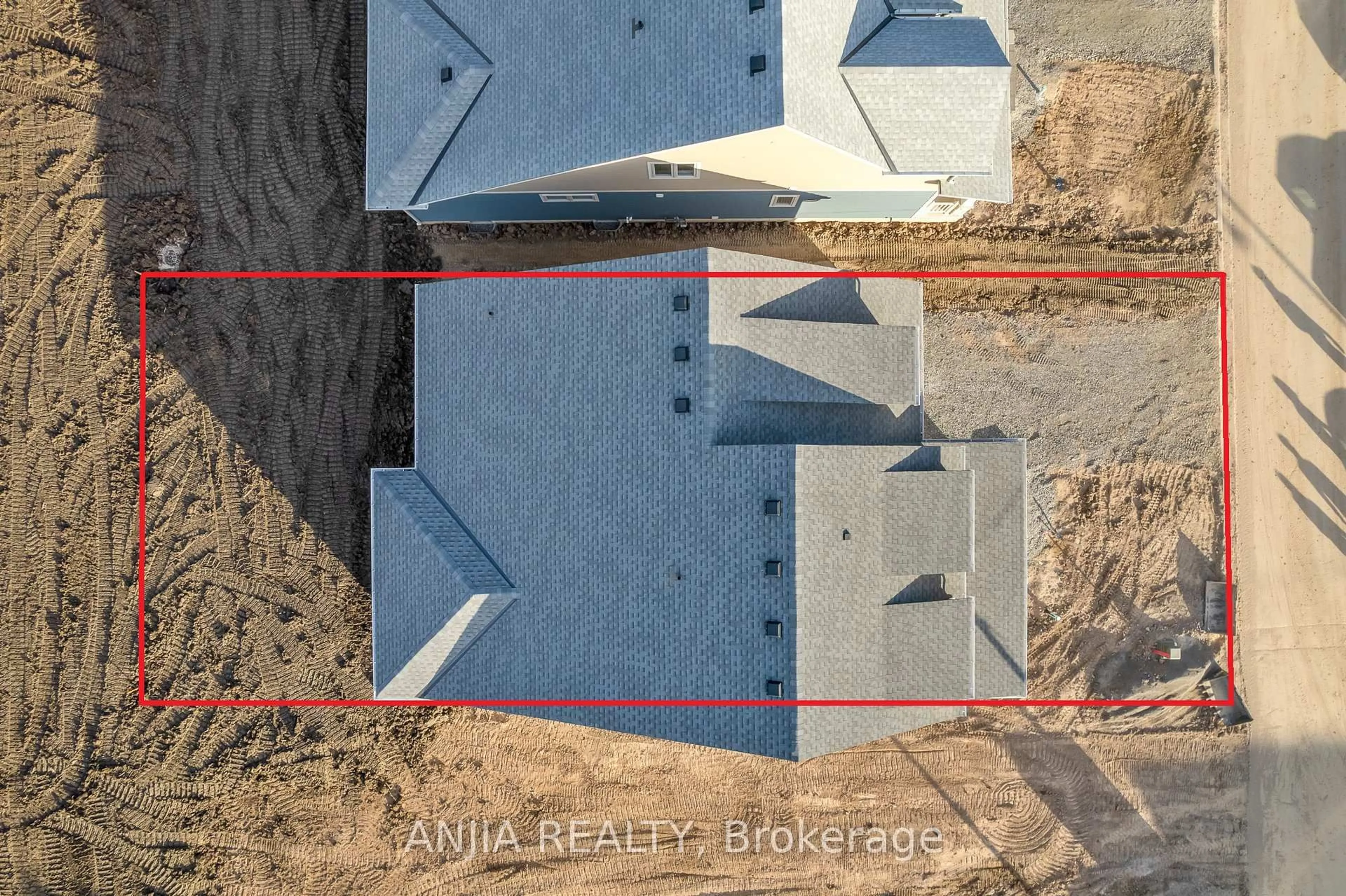 A pic from outside/outdoor area/front of a property/back of a property/a pic from drone, building for 54 Beach Walk Cres, Fort Erie Ontario L0S 1N0