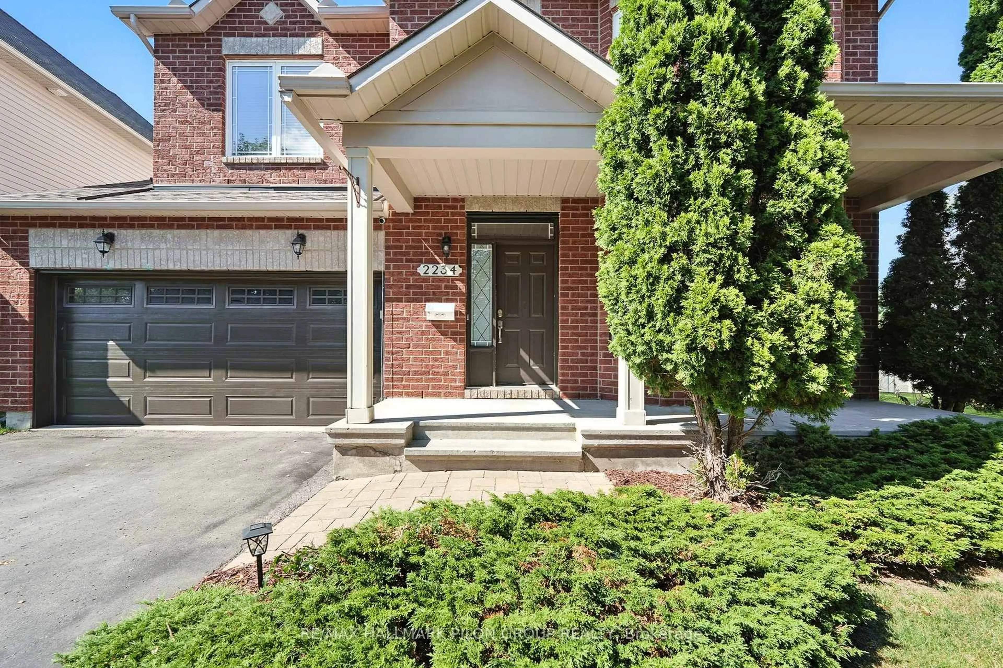 Home with brick exterior material, street for 2234 Clermont Cres, Ottawa Ontario K4A 4W6