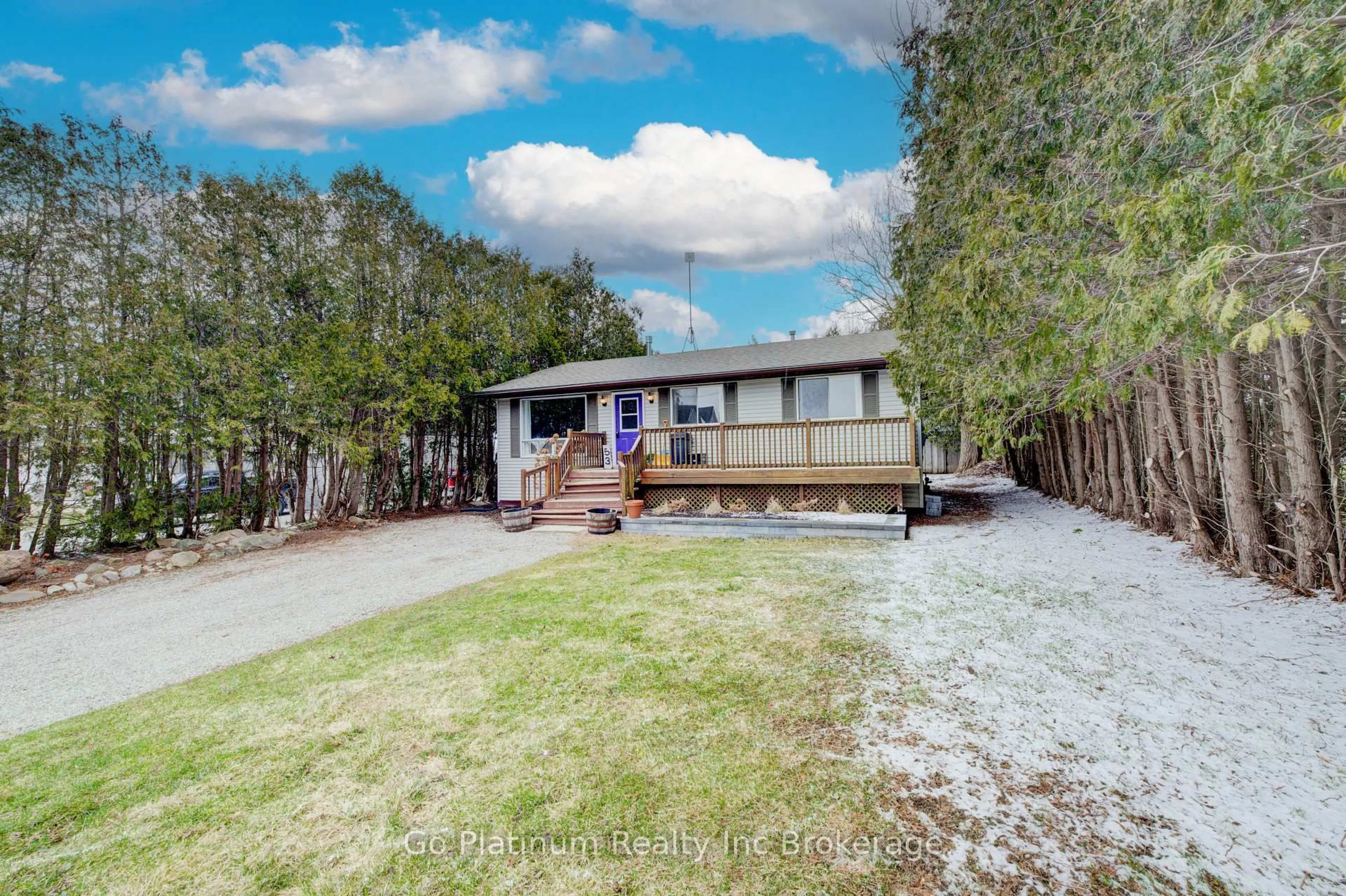 A pic from outside/outdoor area/front of a property/back of a property/a pic from drone, unknown for 53 Windham Rd 11 Rd, Norfolk Ontario N0E 1H0