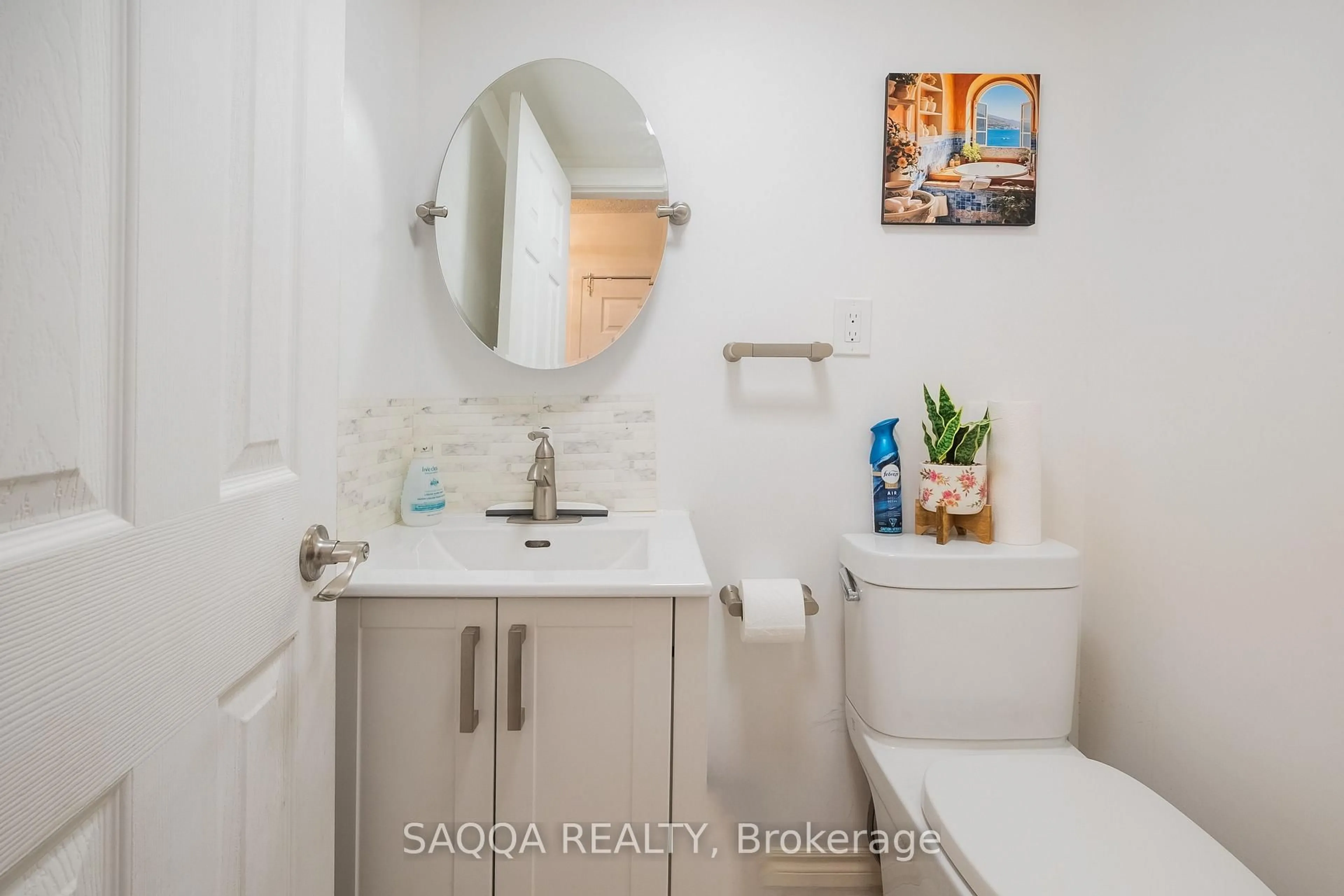 Standard bathroom, ceramic/tile floor for 286 Cushman Rd #50, St. Catharines Ontario L2M 6Z2