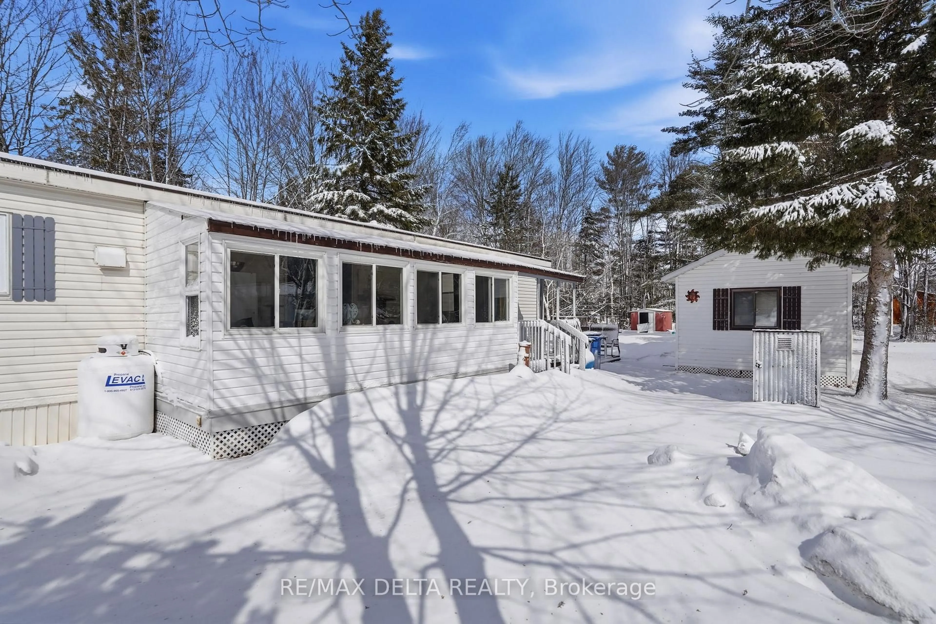 A pic from outside/outdoor area/front of a property/back of a property/a pic from drone, street for 28-5279 County road 17 Highway, Alfred and Plantagenet Ontario K0B 1A0