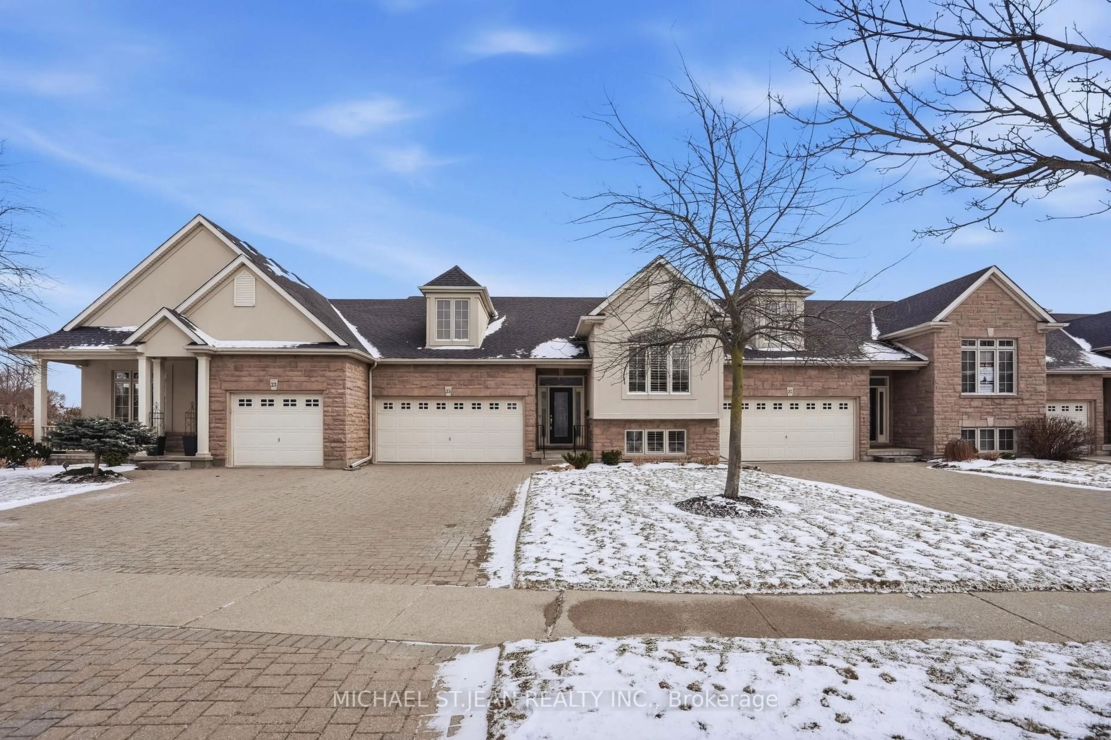 Home with brick exterior material, street for 25 Scullers Way #2, St. Catharines Ontario L2N 7S9