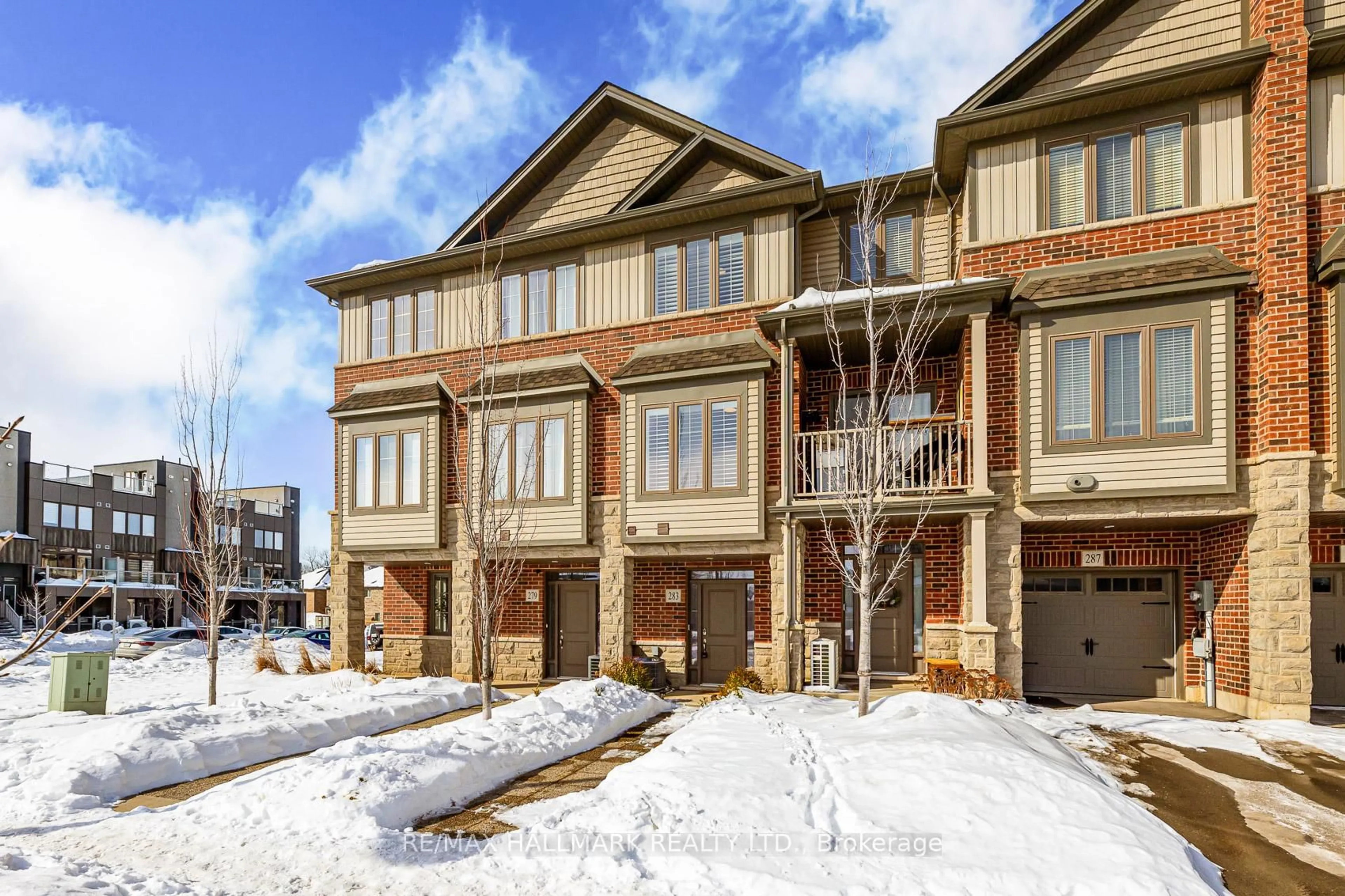 Unknown for 283 Skinner Rd, Hamilton Ontario L8B 1W5