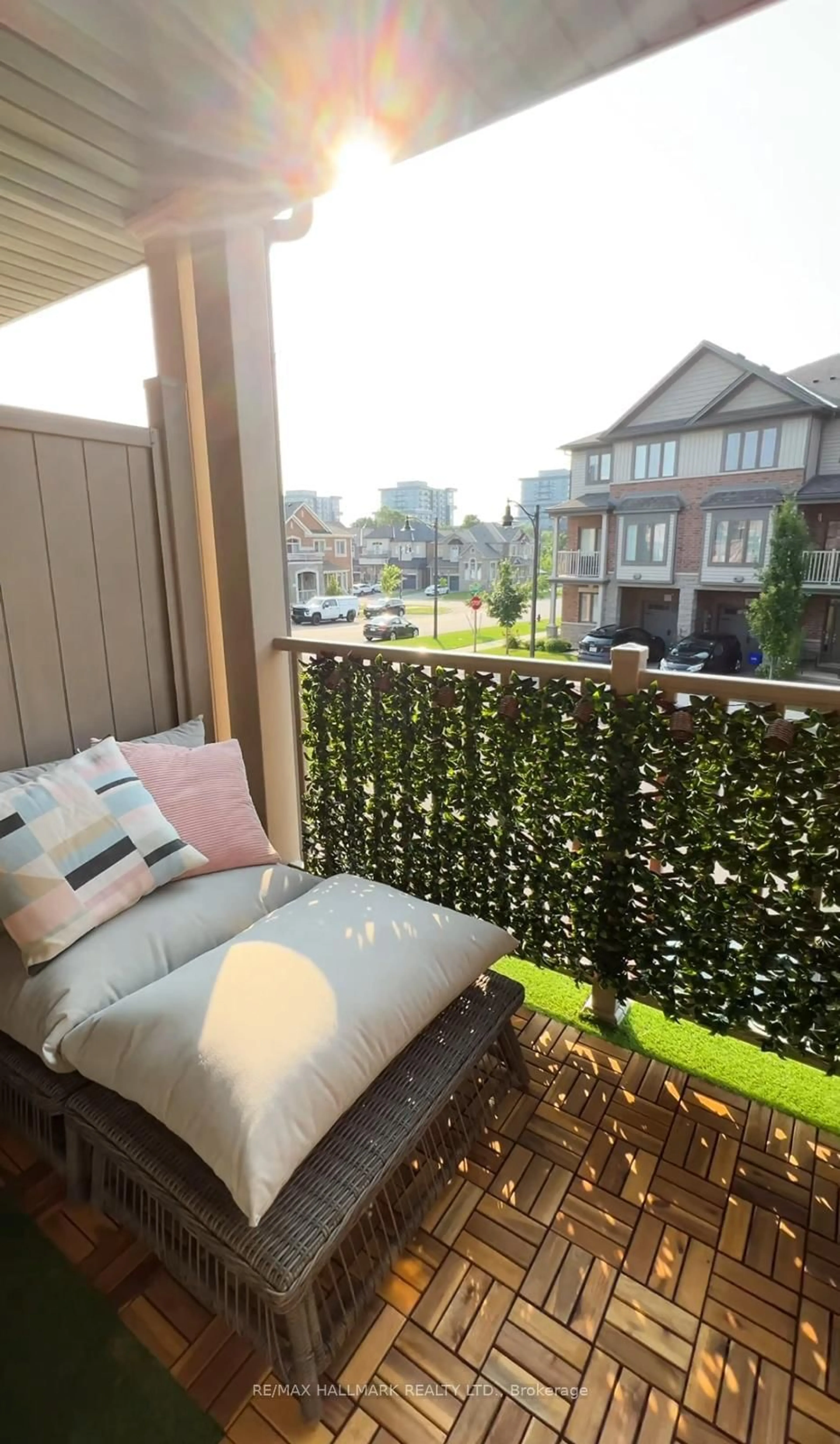 Balcony in the apartment, city buildings view from balcony for 283 Skinner Rd, Hamilton Ontario L8B 1W5